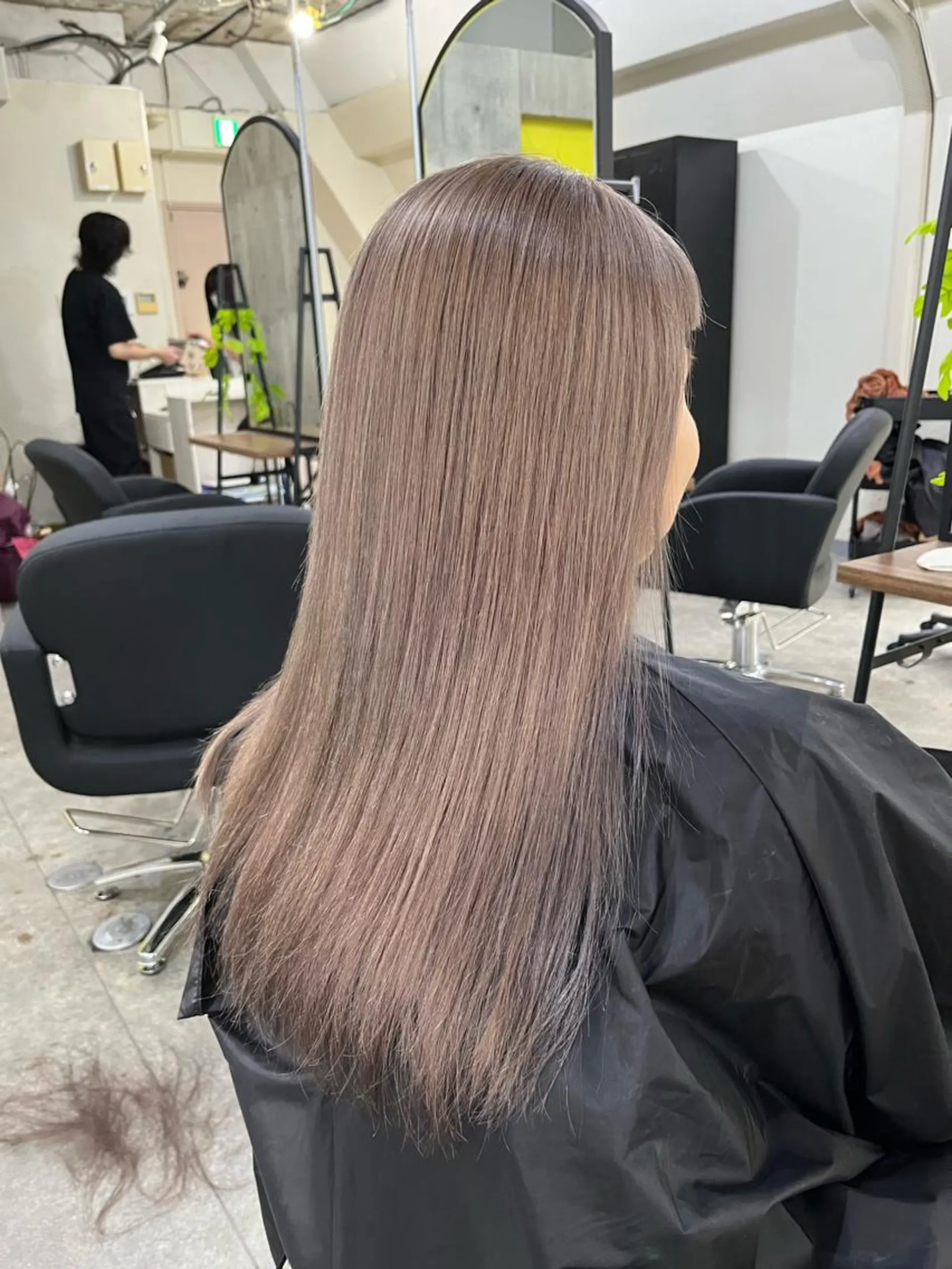 ロング カラー ダブルカラー トリートメント カット ヘアカラー トリートメント ヘアセット &mirai MISUZU【女性】のヘアスタイル