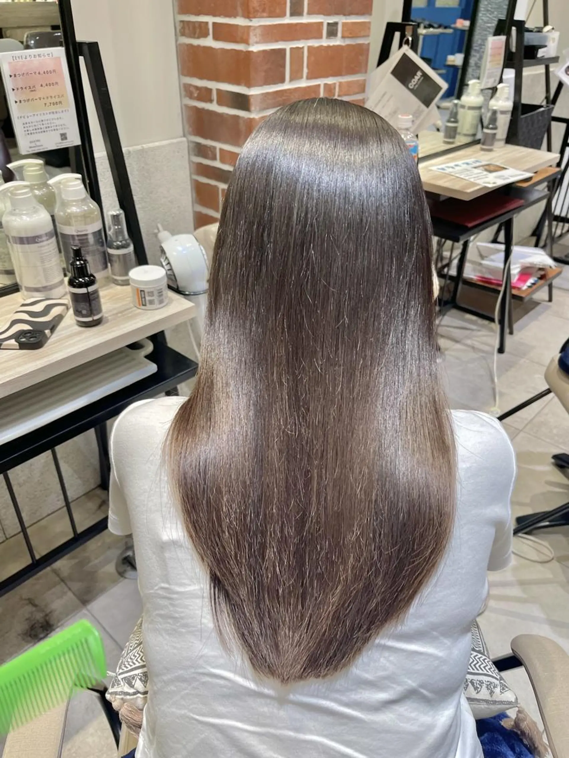 ロング カット 縮毛矯正 トリートメント ✨ カラーリストひろき✨のヘアスタイル