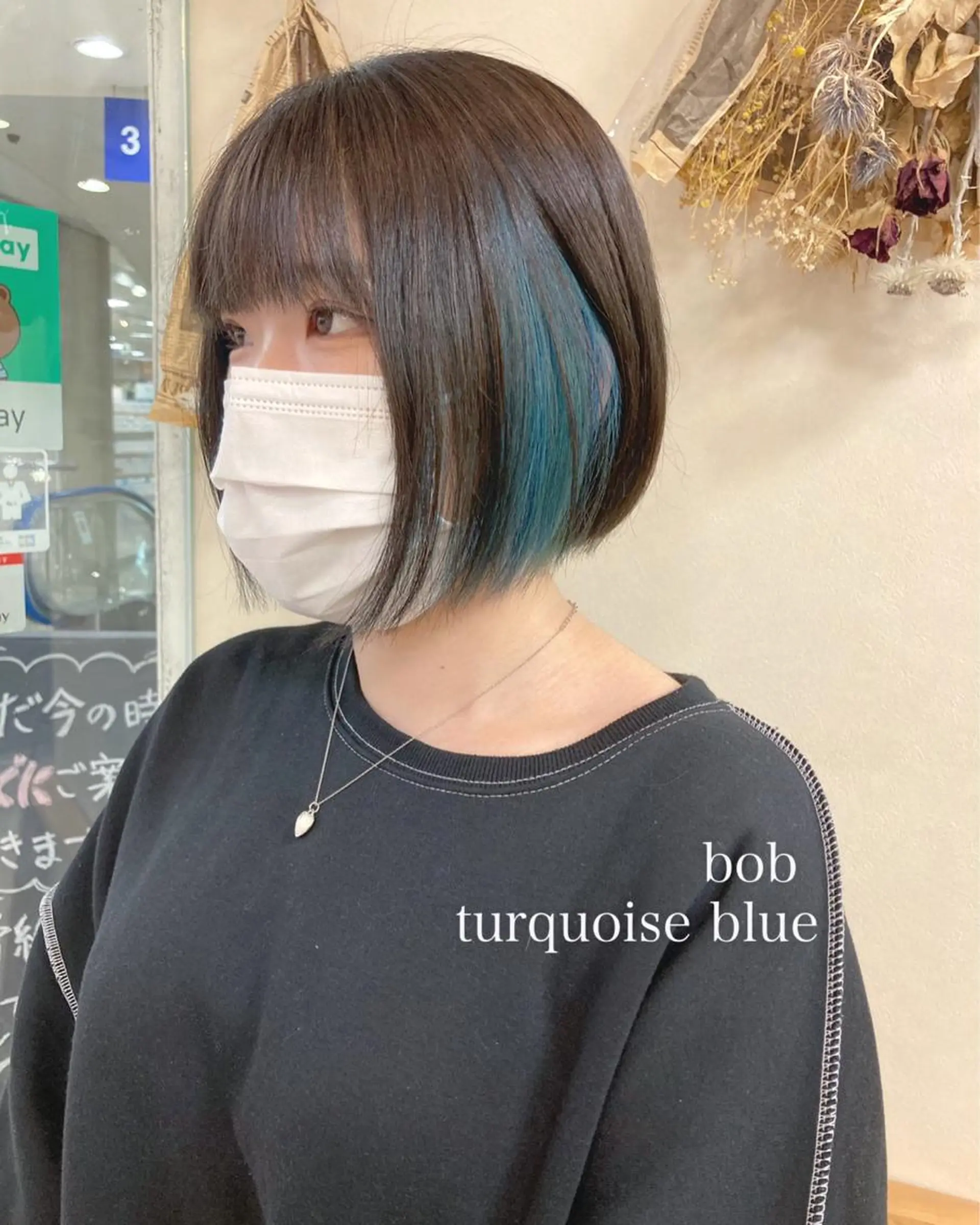 ショート カラー 切りっぱなしボブ ショートボブ ハンサムショート ブリーチ ブルーカラー カット ヘアカラー トリートメント 初めてのショート お任せください✂️のヘアスタイル