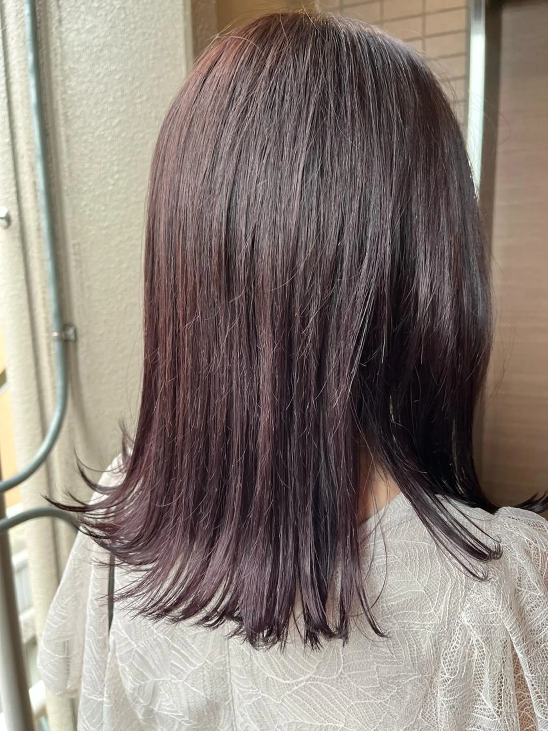 ミディアム カラー ブリーチ ブリーチなしカラー ピンクカラー ✨🎨ブリーチなし 透明感カラー✨美友のヘアスタイル