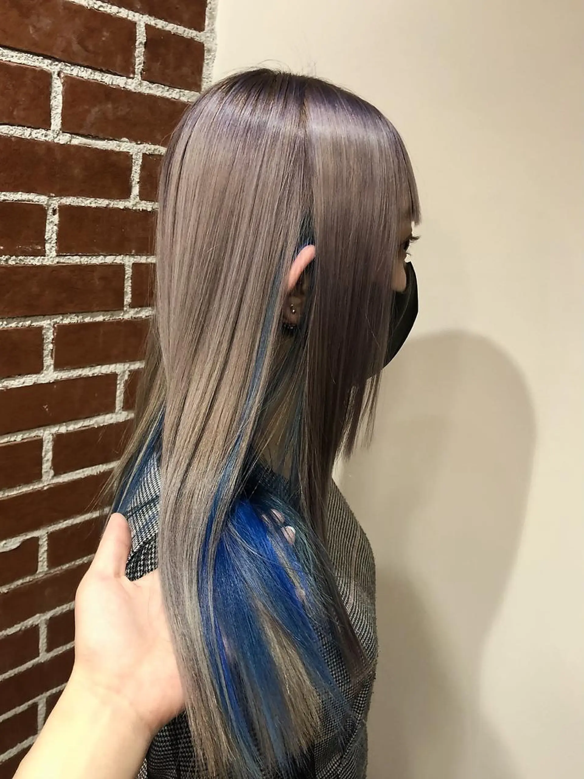 ロング カラー ヘアアレンジ ベージュカラー ブリーチ ブルーカラー ケアブリーチ カシス ✨🧸チバ ダイスケ🧸✨のヘアスタイル