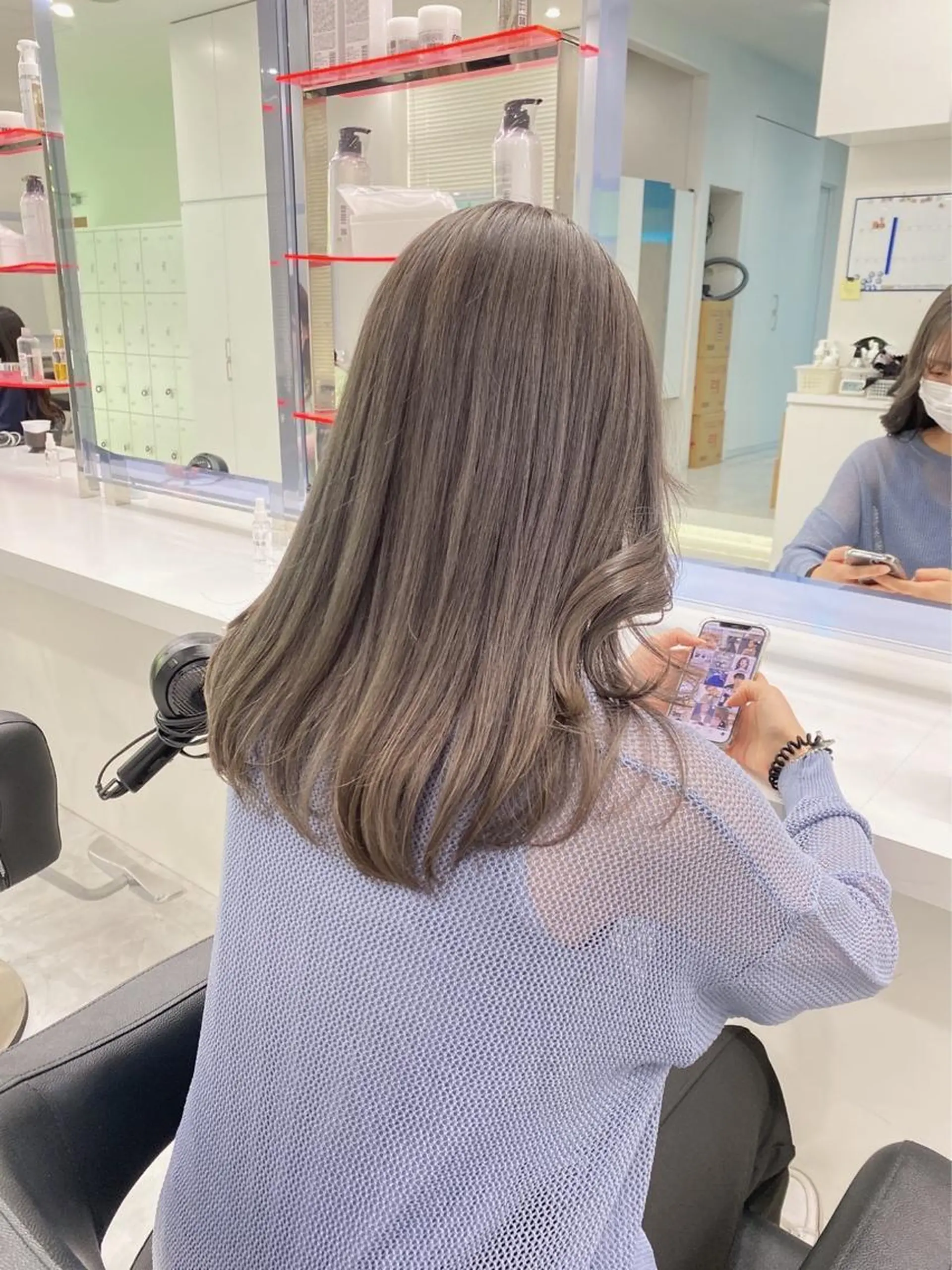 セミロング トレンドモテカラー 🩷色落ちまで可愛くのヘアスタイル