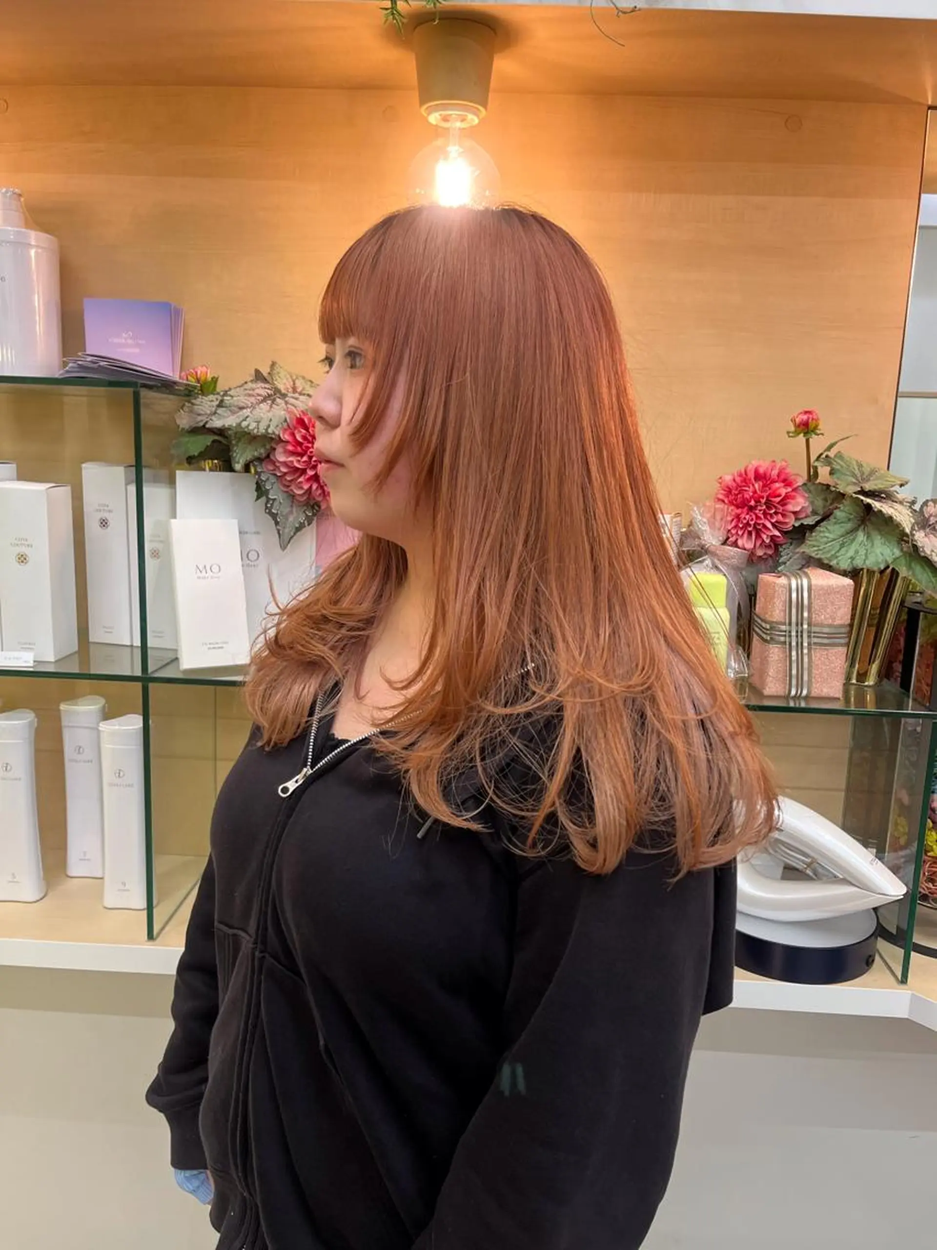 ロング カラー パーマ ヘアアレンジ レイヤーカット ウルフカット 山下 とよかのヘアスタイル