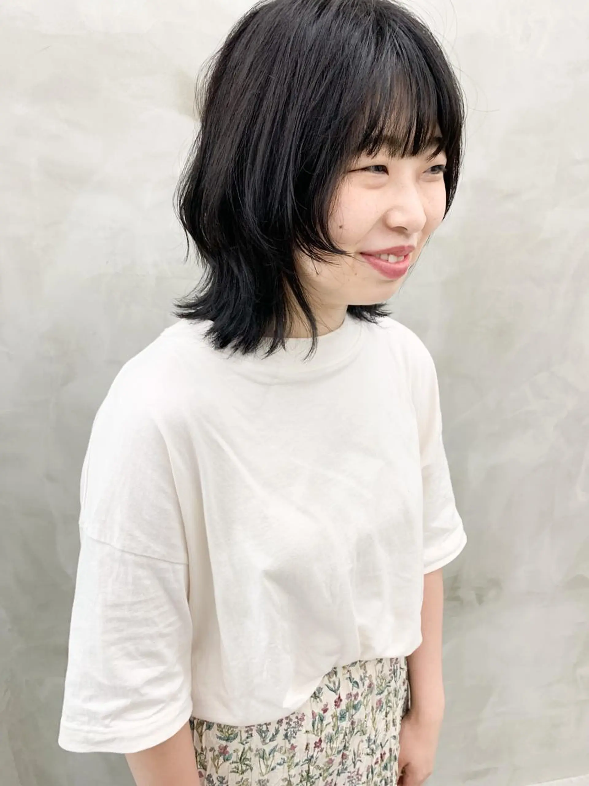 ミディアム ウルフカット ヘッドスパ (女性限定)🍋モエのヘアスタイル