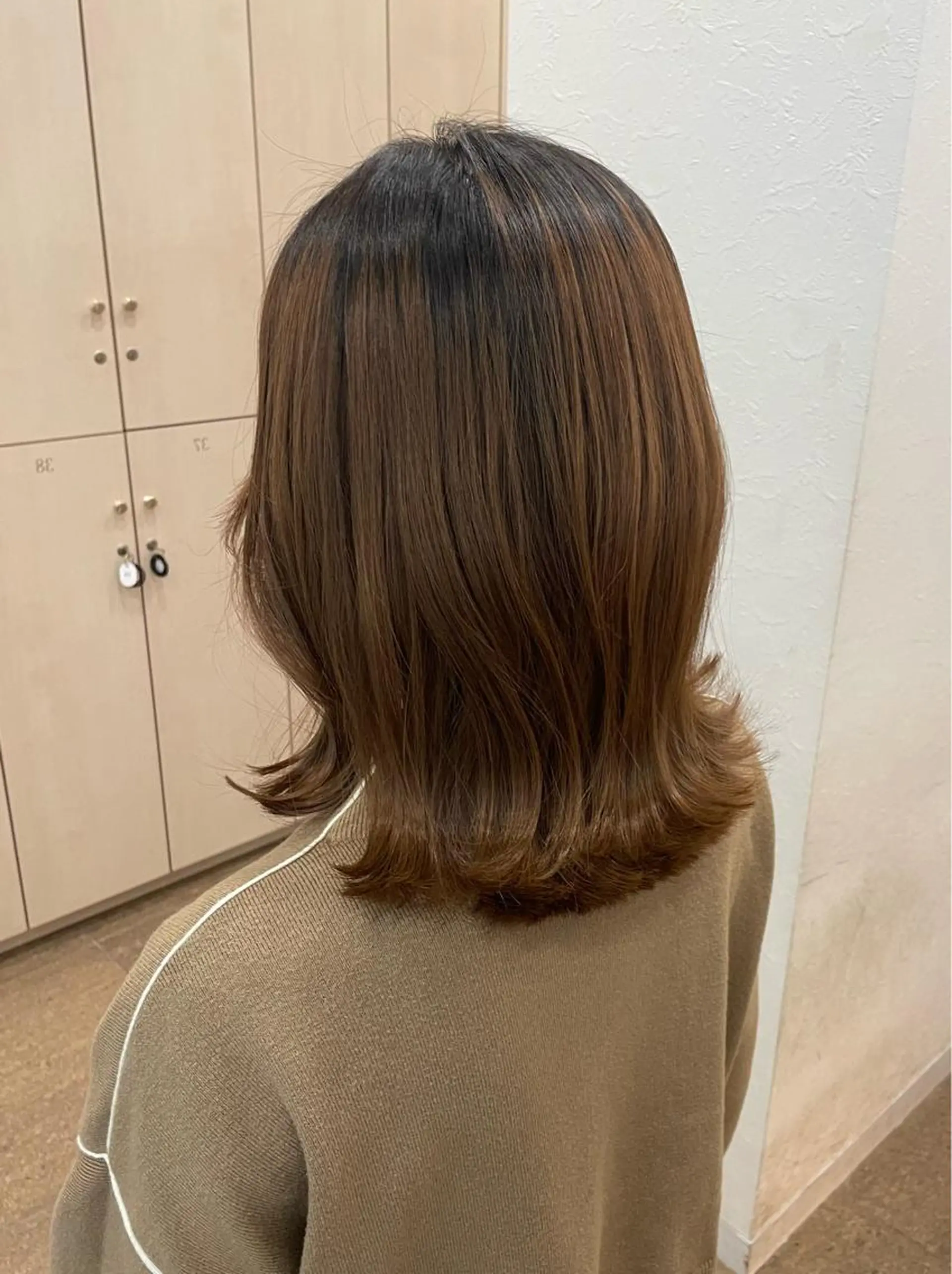 ミディアム Misaki/ レイヤー/ウルフのヘアスタイル