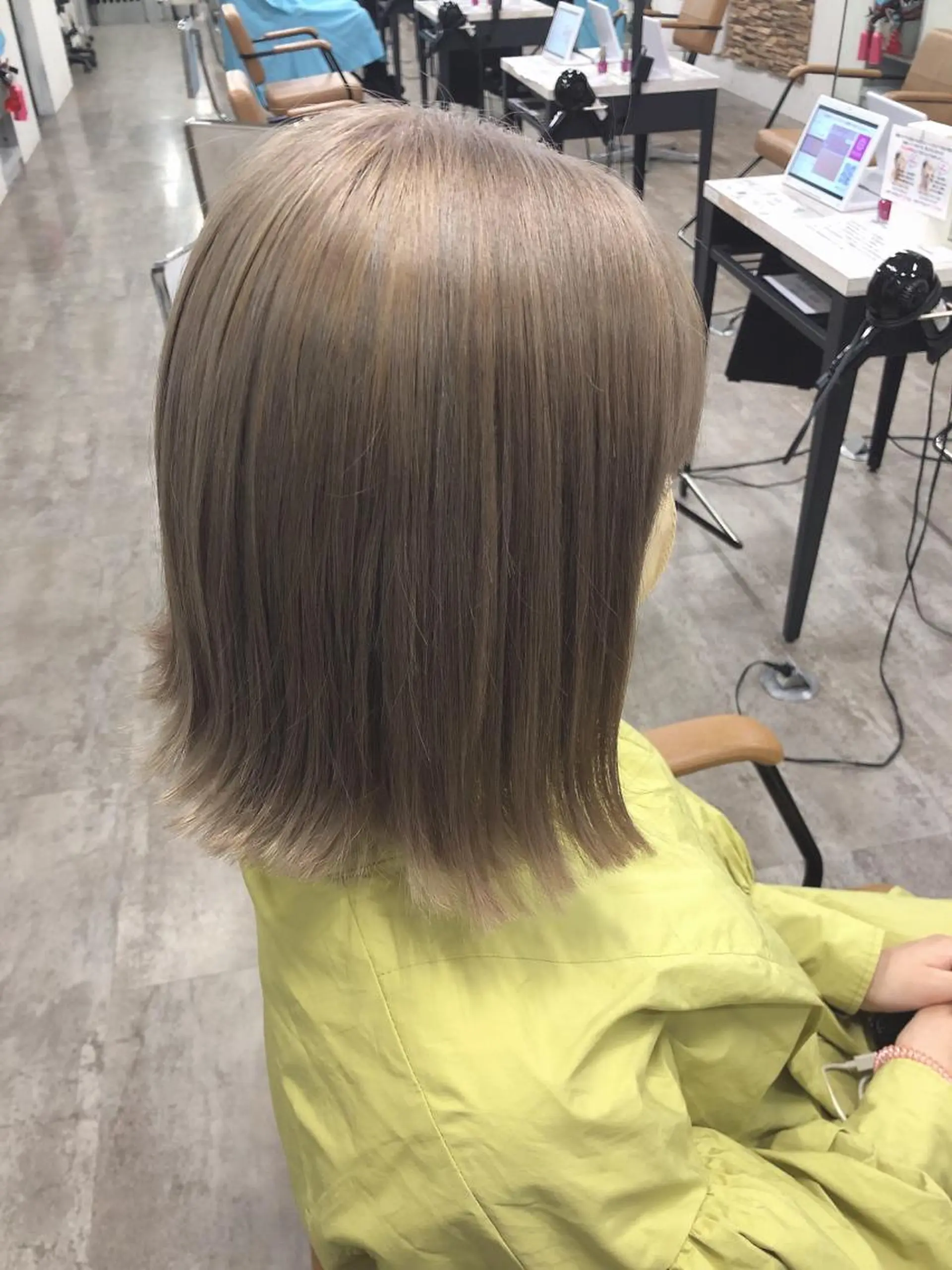 ショート カラー ヘアカラー トリートメント ヘッドスパ ヘアセット ️韓国ヘア／レイヤー カットYūka❤️のヘアスタイル