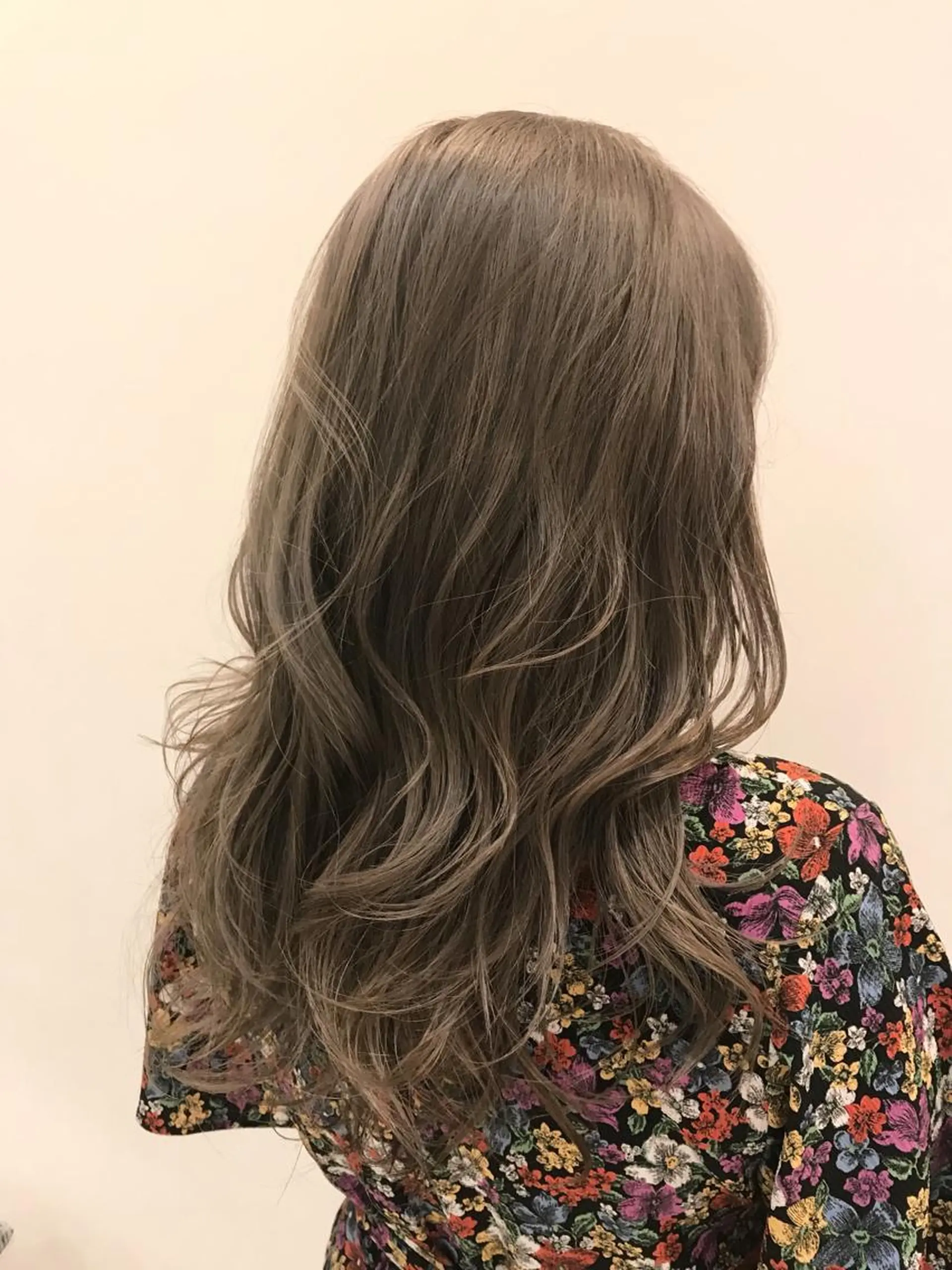 セミロング カラー シールエクステ⭐️ オオミタクヤのヘアスタイル