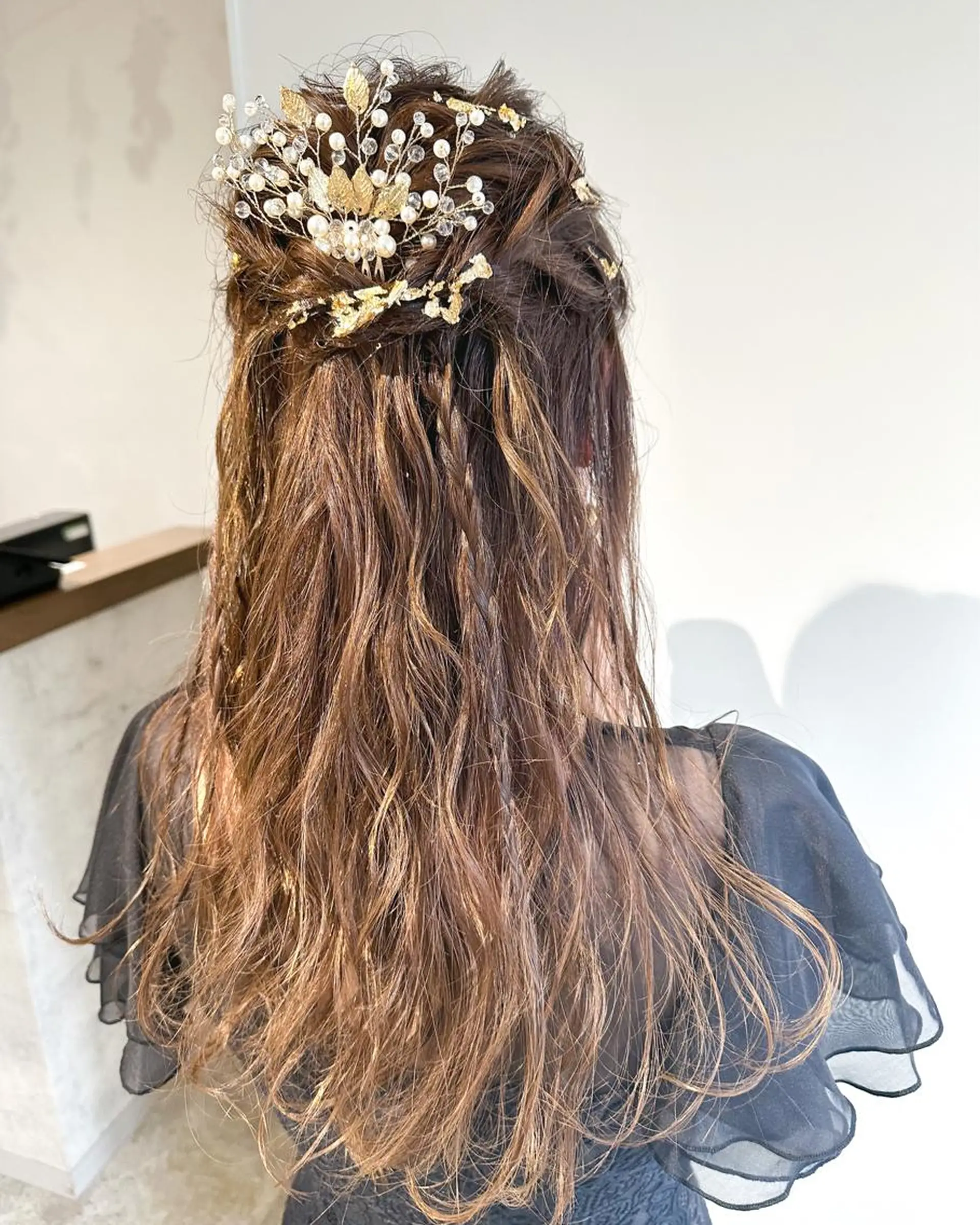 カラー ヘアアレンジ ハーフアップ ベージュカラー ブリーチ ブリーチなしカラー 落合　眺 (オチアイ　ノゾミ)のヘアスタイル