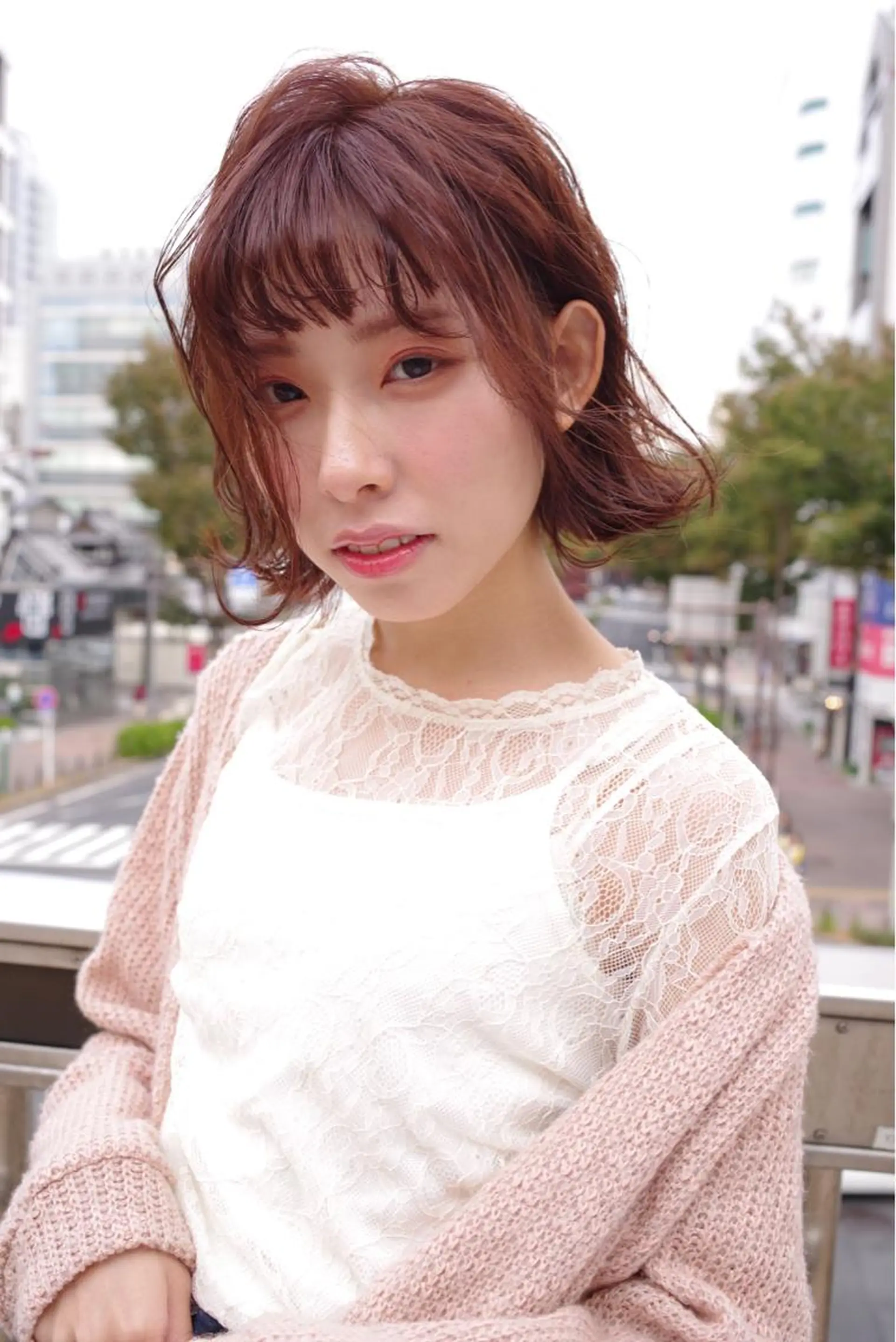 ミディアム ヘアカラー ハイトーン/レイヤー /ケアブリーチ石川治のヘアスタイル