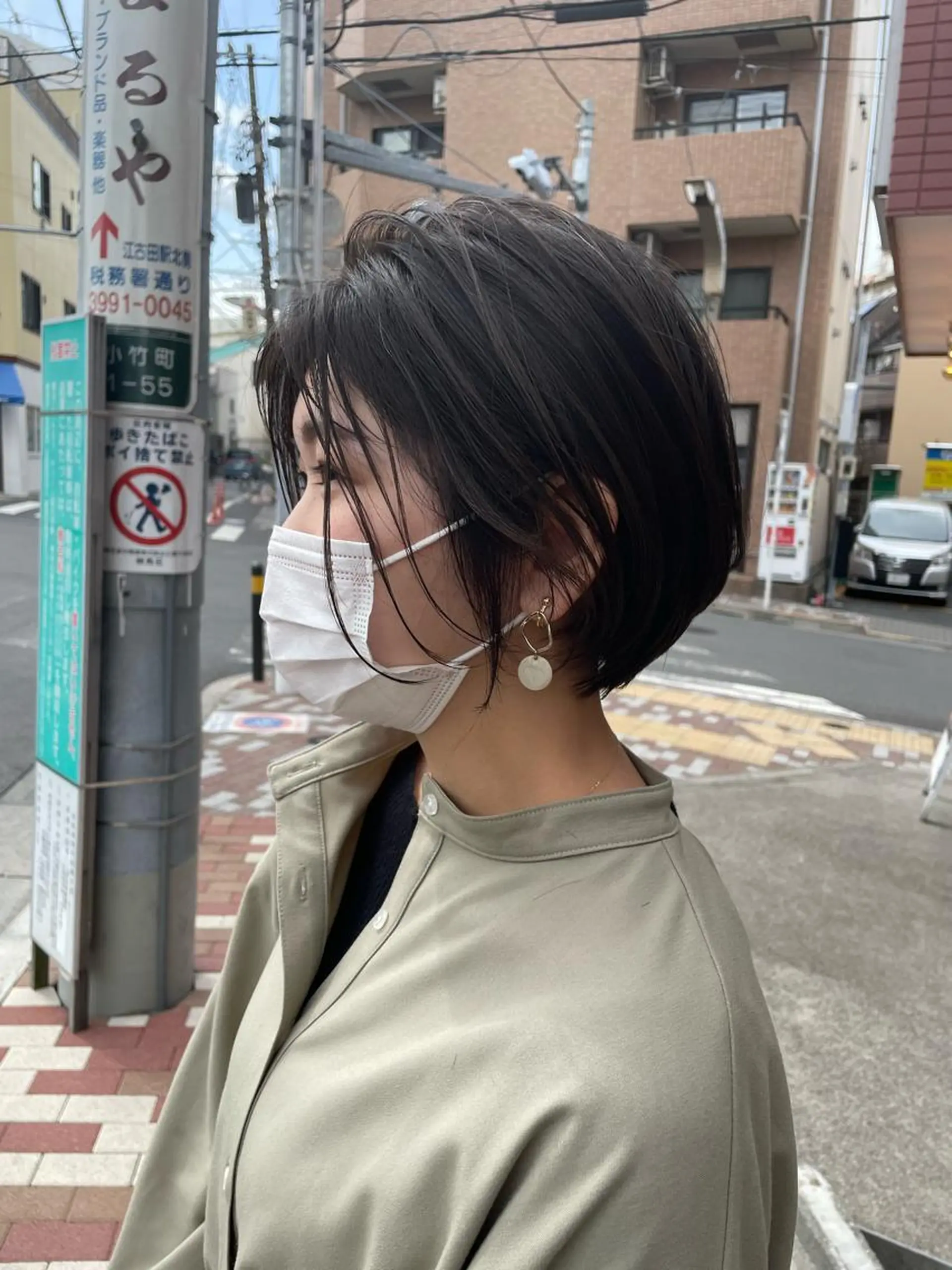 ショート 切りっぱなしボブ アッシュ アッシュグレー ボブ くびれヘア 竹内 宏法のヘアスタイル