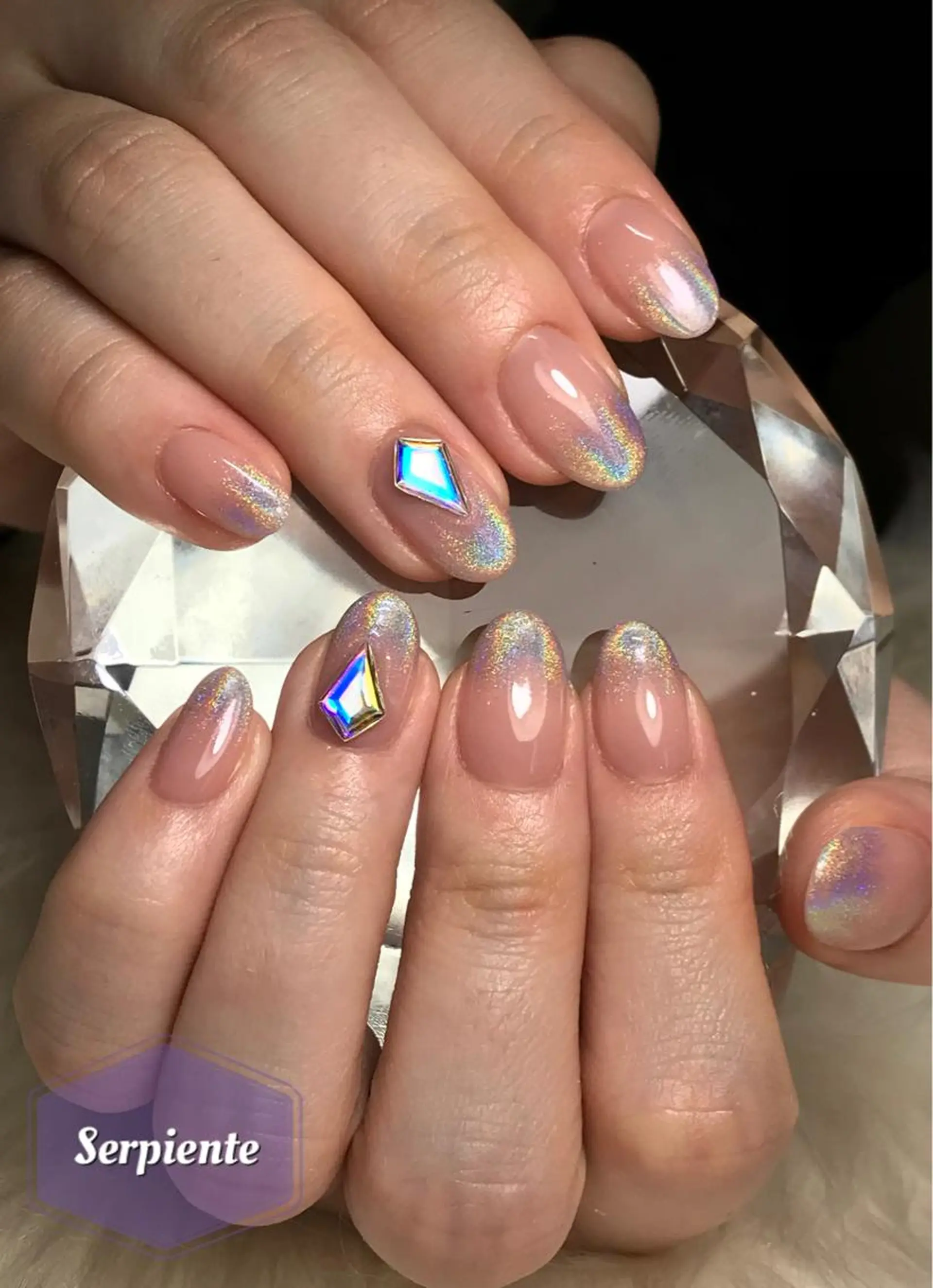 ネイル Nail salon Serpienteのネイルデザイン