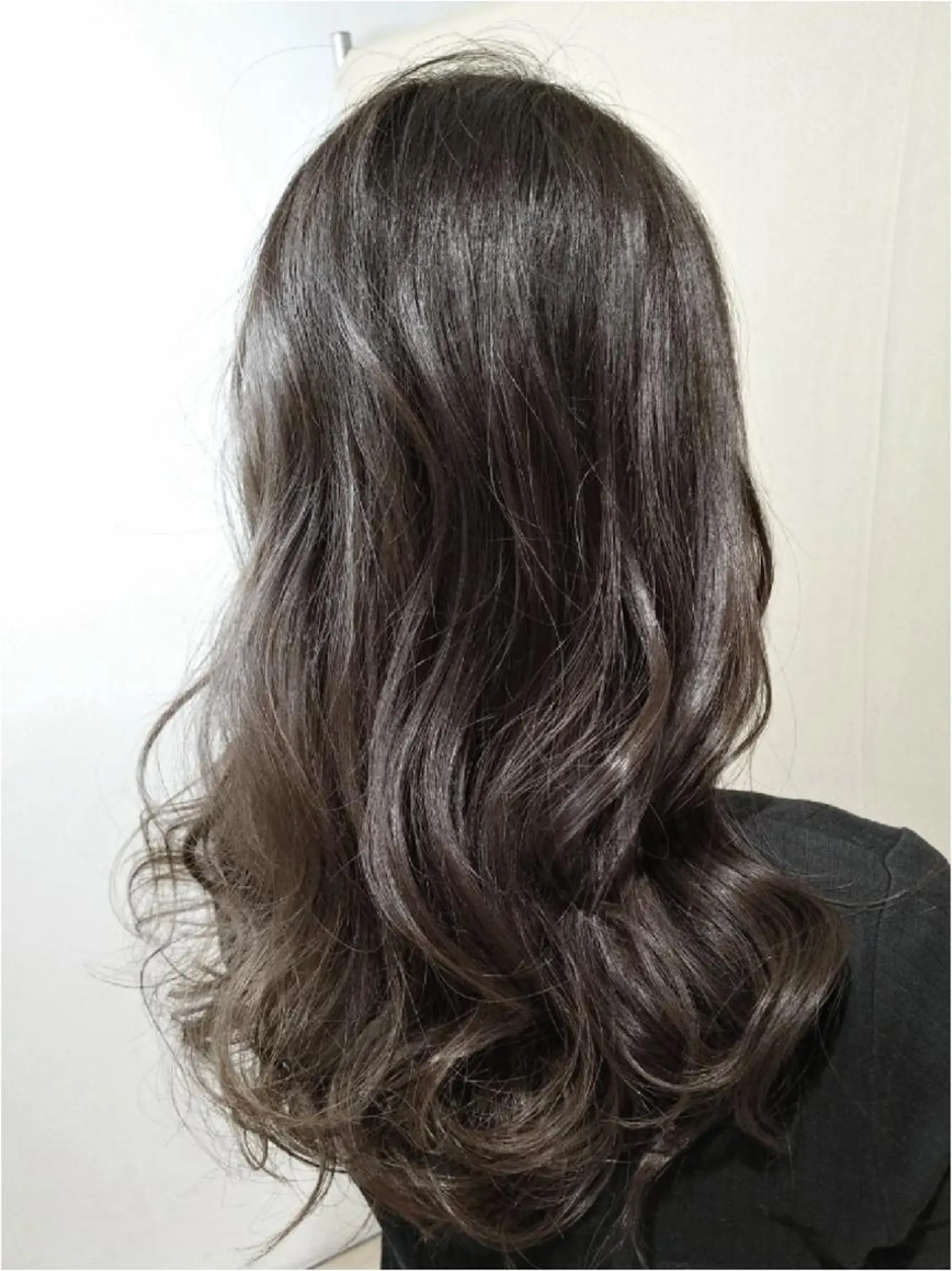 セミロング カラー グレージュ イルミナカラー 【髪質改善美容師】t occa茨木篠原健太のヘアスタイル