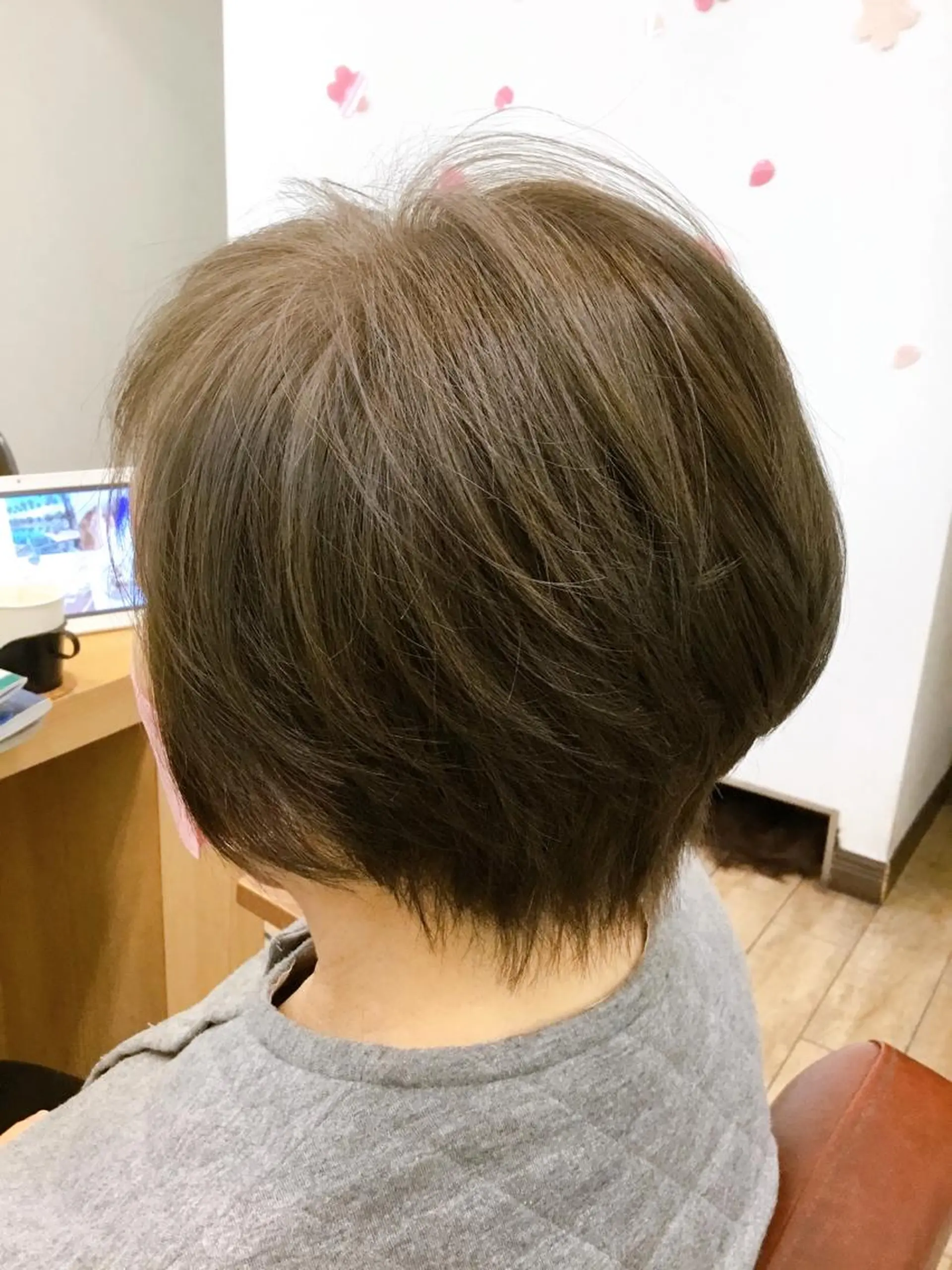 ショート ショートヘア 小顔カット カット ヘアカラー トリートメント 🌼ショートヘア🌼 あいだ かずみのヘアスタイル