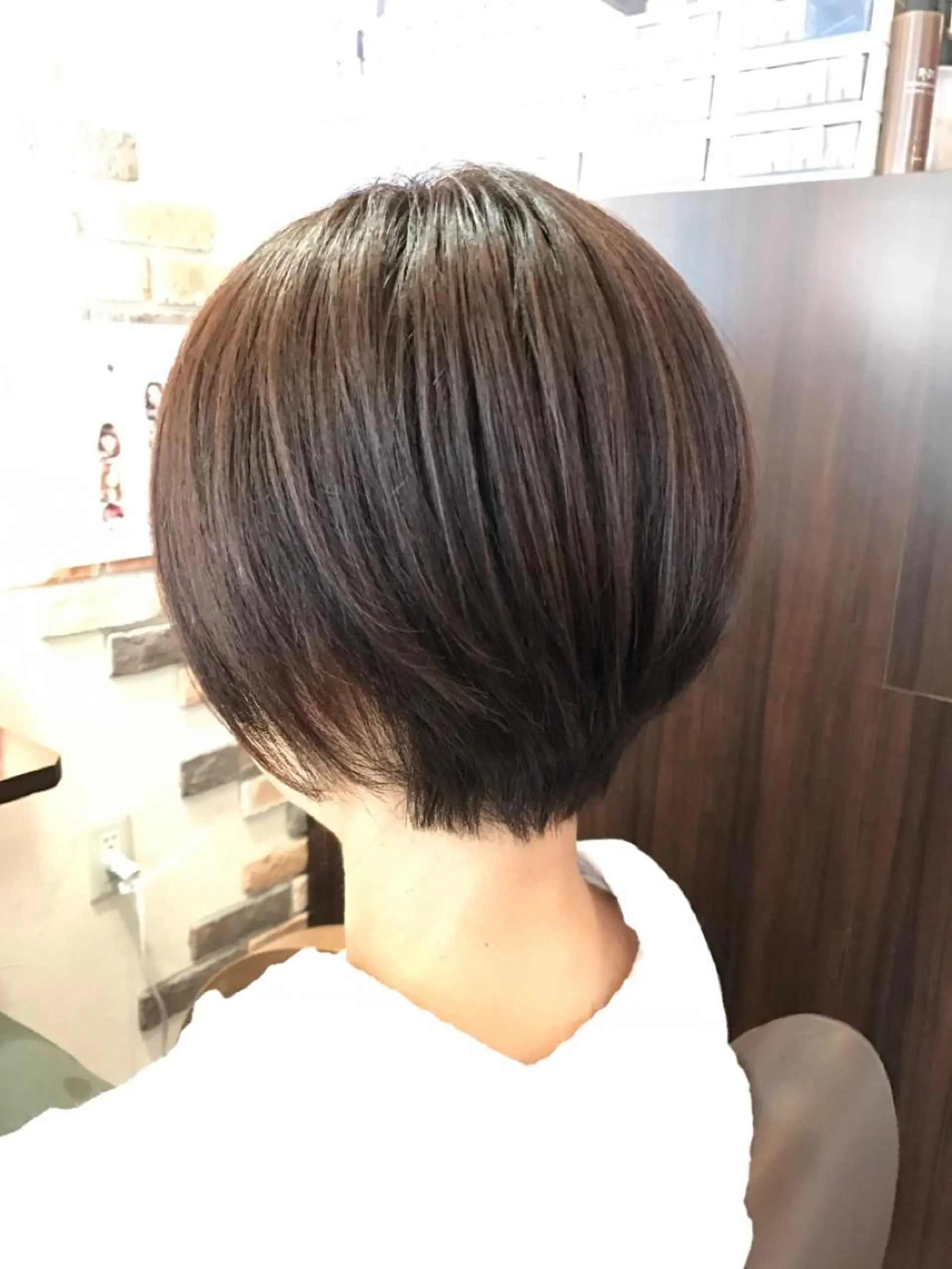 ショート カラー Parfait 山本のヘアスタイル