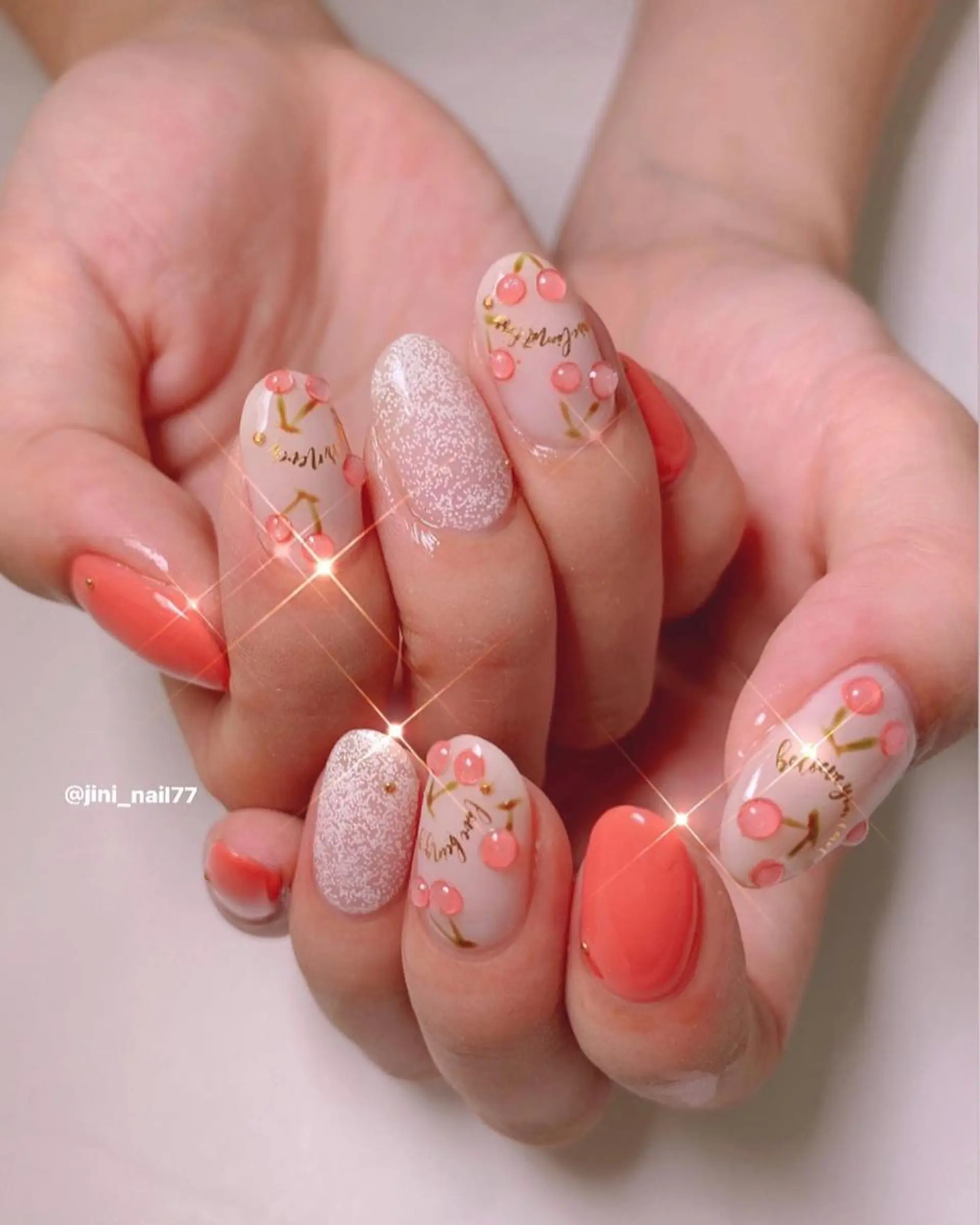 ネイル JINI NAIL所属・ジニ ネイルのネイルデザイン