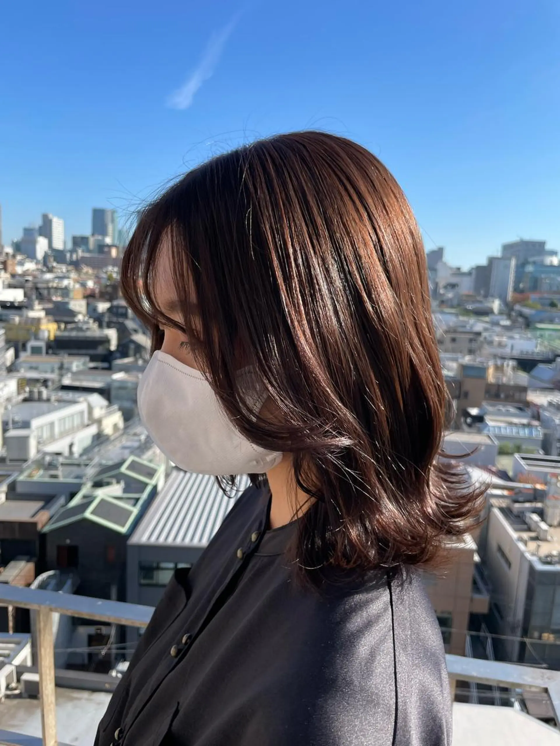 ミディアム カラー グレージュ レイヤーカット 韓国風ハッシュカット 似合わせレイヤー池袋のヘアスタイル