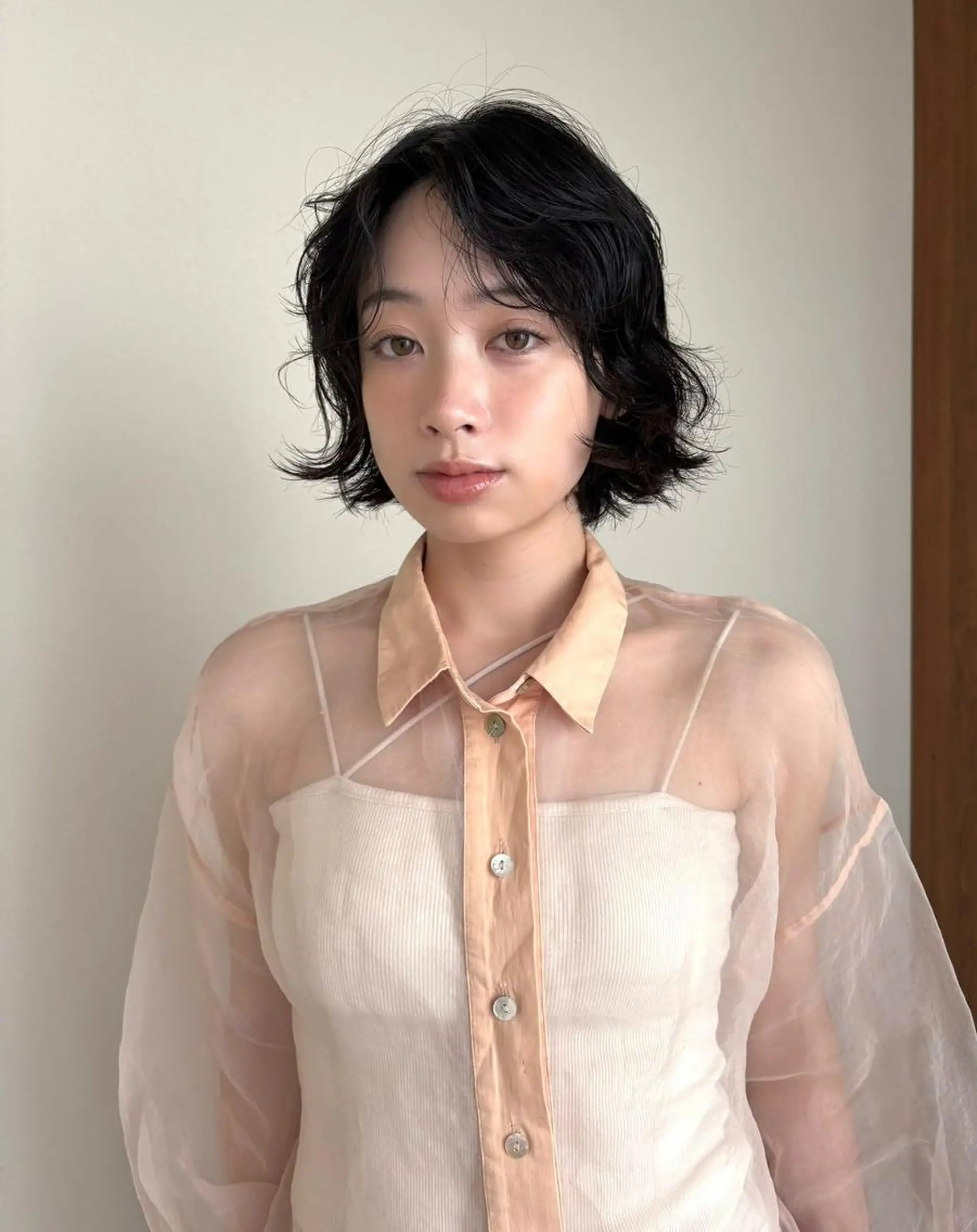 ミディアム パーマ カット パーマ レイヤー/パーマ 透明感カラー倉持弘人のヘアスタイル