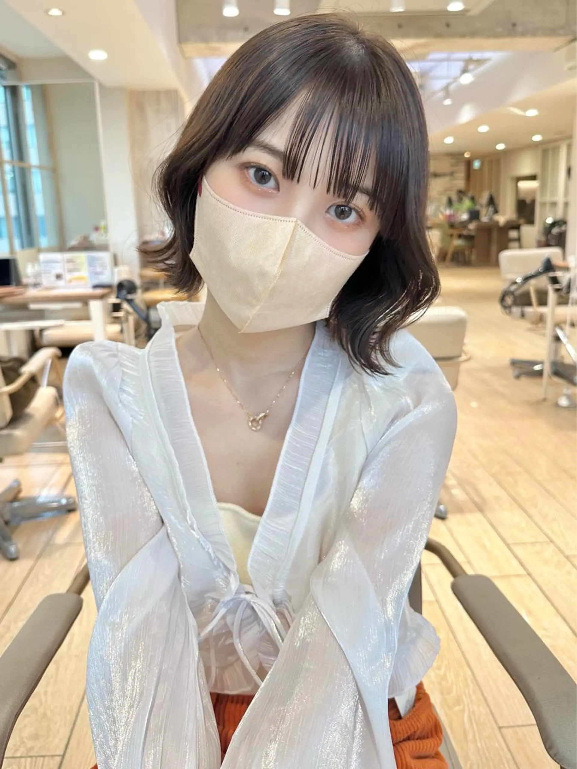 ミディアム 切りっぱなしボブ ショートボブ ボブ くびれヘア 顔周りカット カット トリートメント 市原 大翼のヘアスタイル