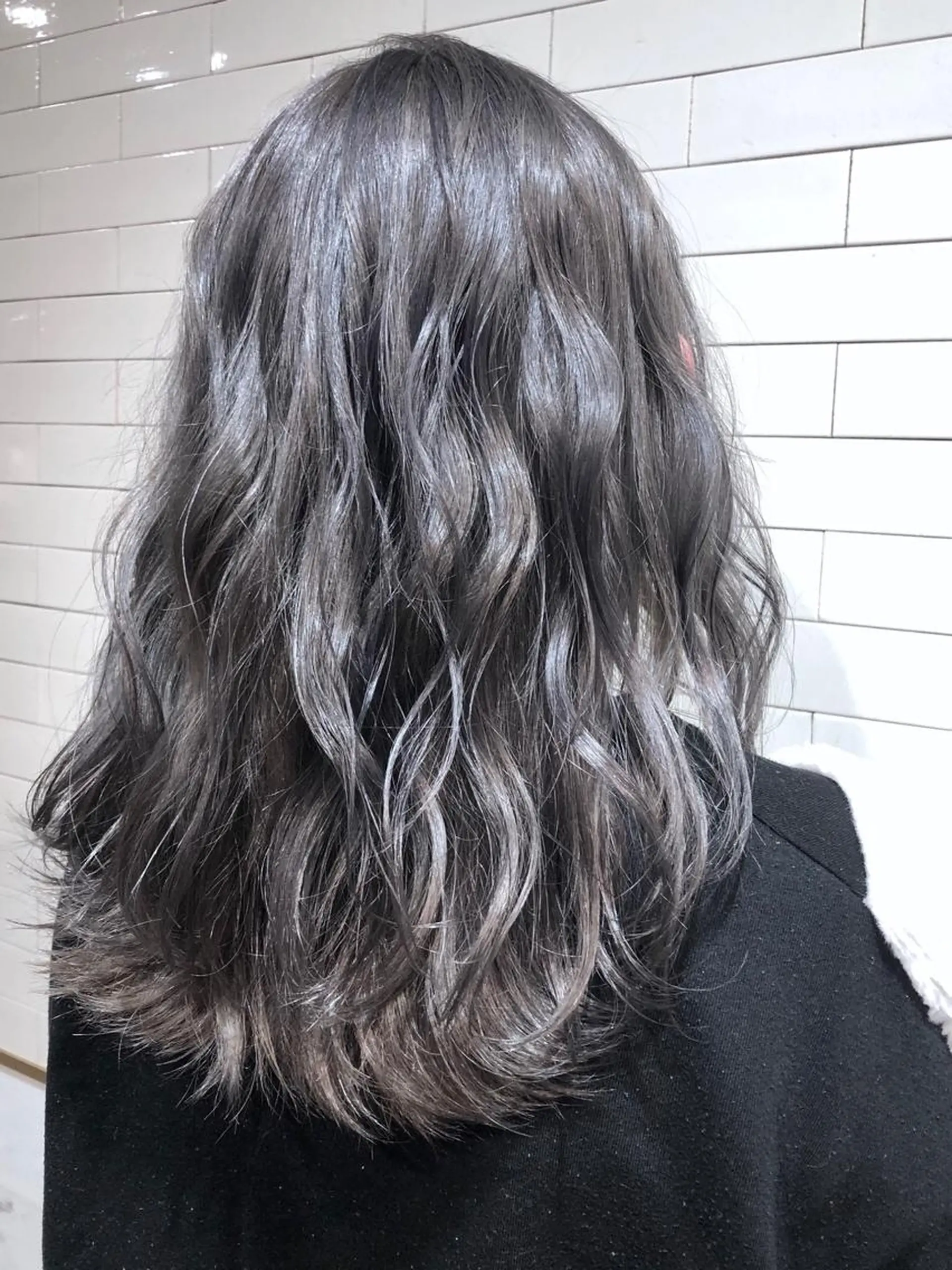 セミロング カラー 髪質改善⌇﻿透明感 カラー⌇﻿川上葵のヘアスタイル