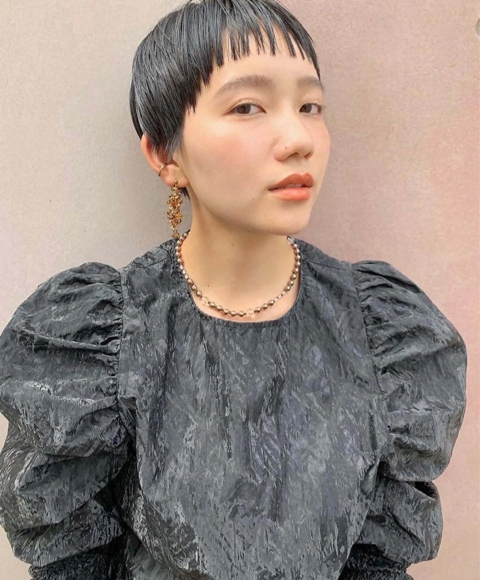 ショート カラー 圧倒的デザイン力 店長🎨RENAのヘアスタイル