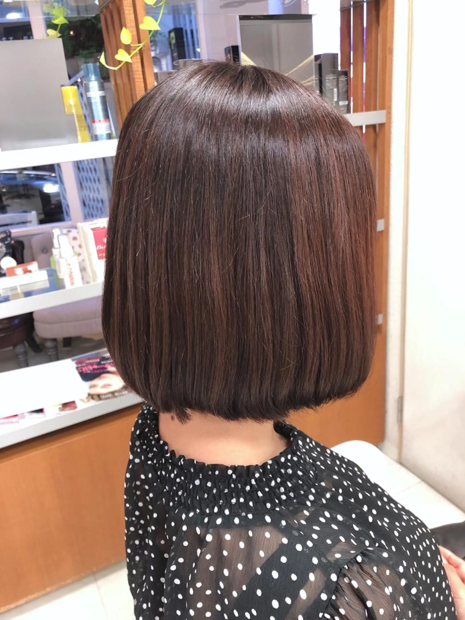 ショート ボブ カット 阿部 美咲のヘアスタイル
