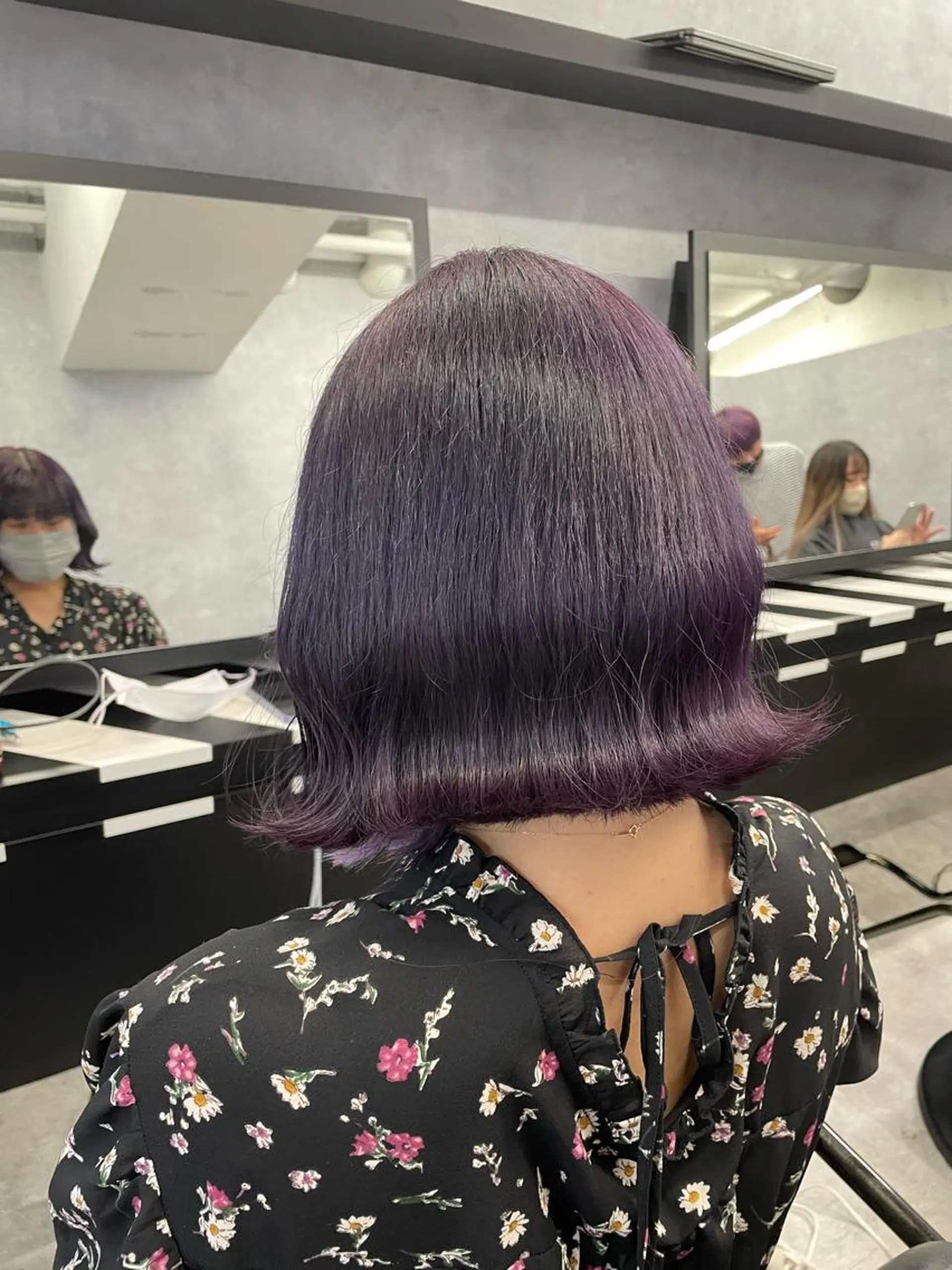 ミディアム Cielro/ダブル カラー/西田咲希のヘアスタイル