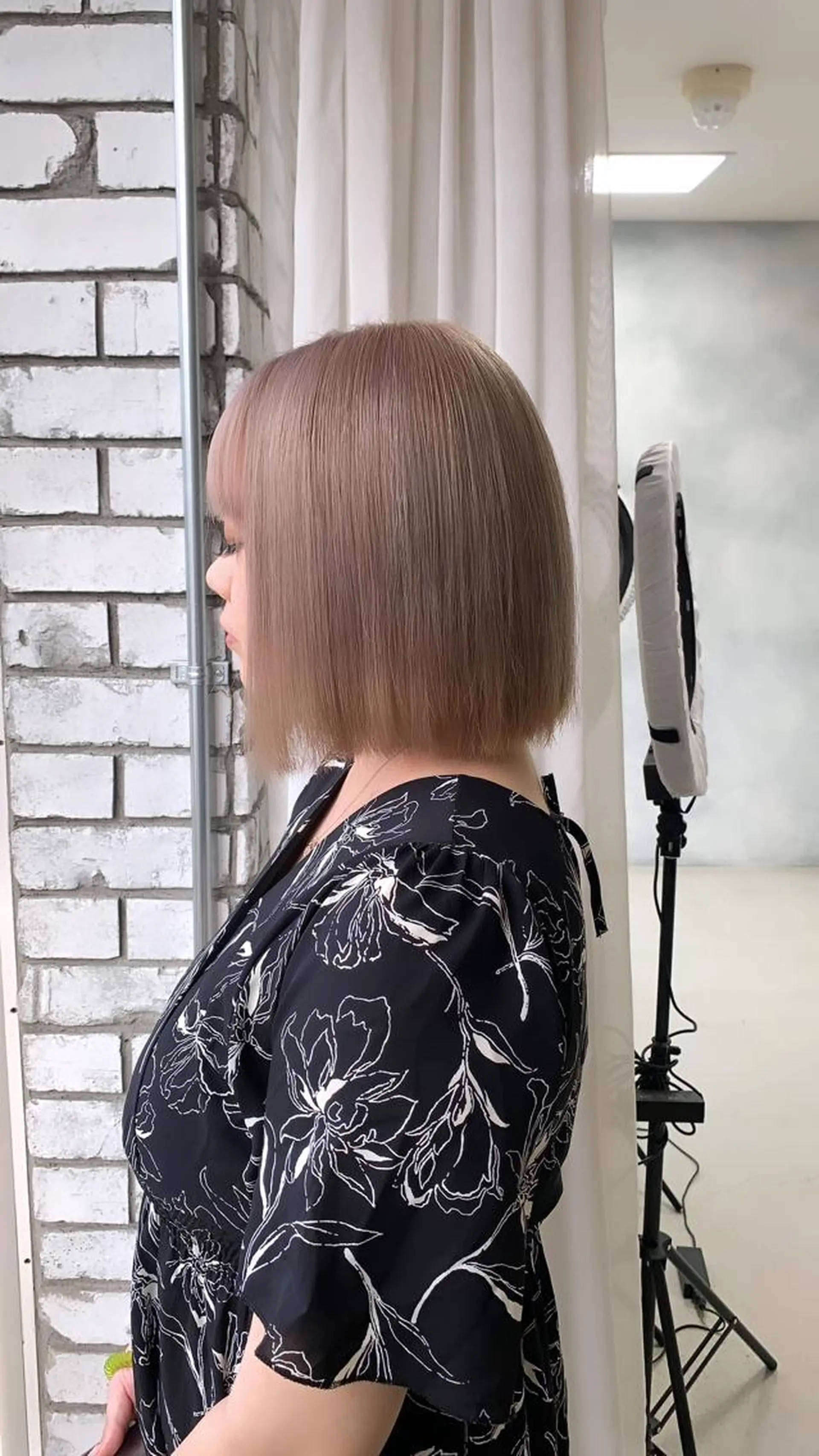 ショート 派手髪支持率No1 Eisukeのヘアスタイル