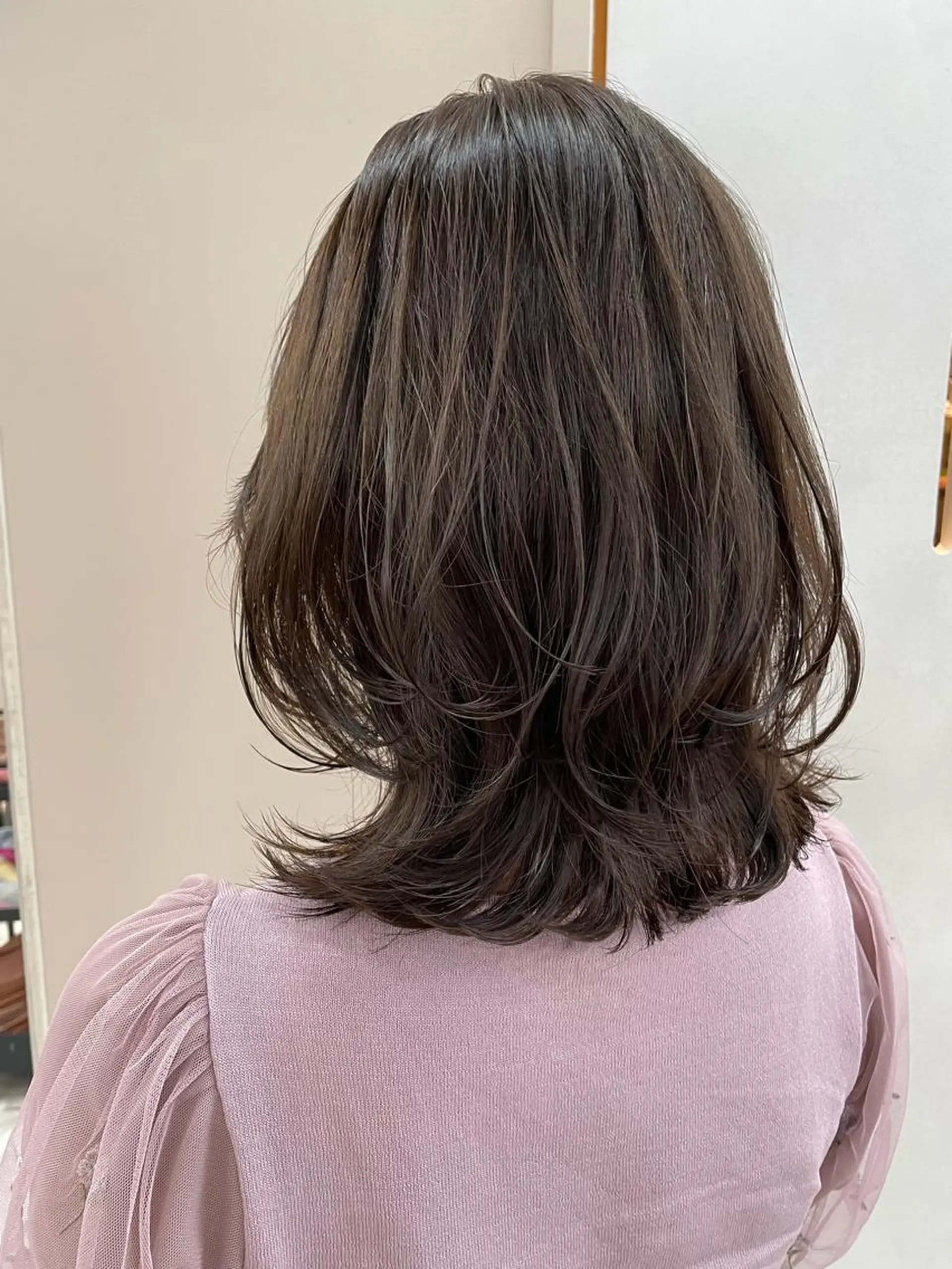 ミディアム ボブ くびれヘア YUKI / レイヤーカット🤍のヘアスタイル