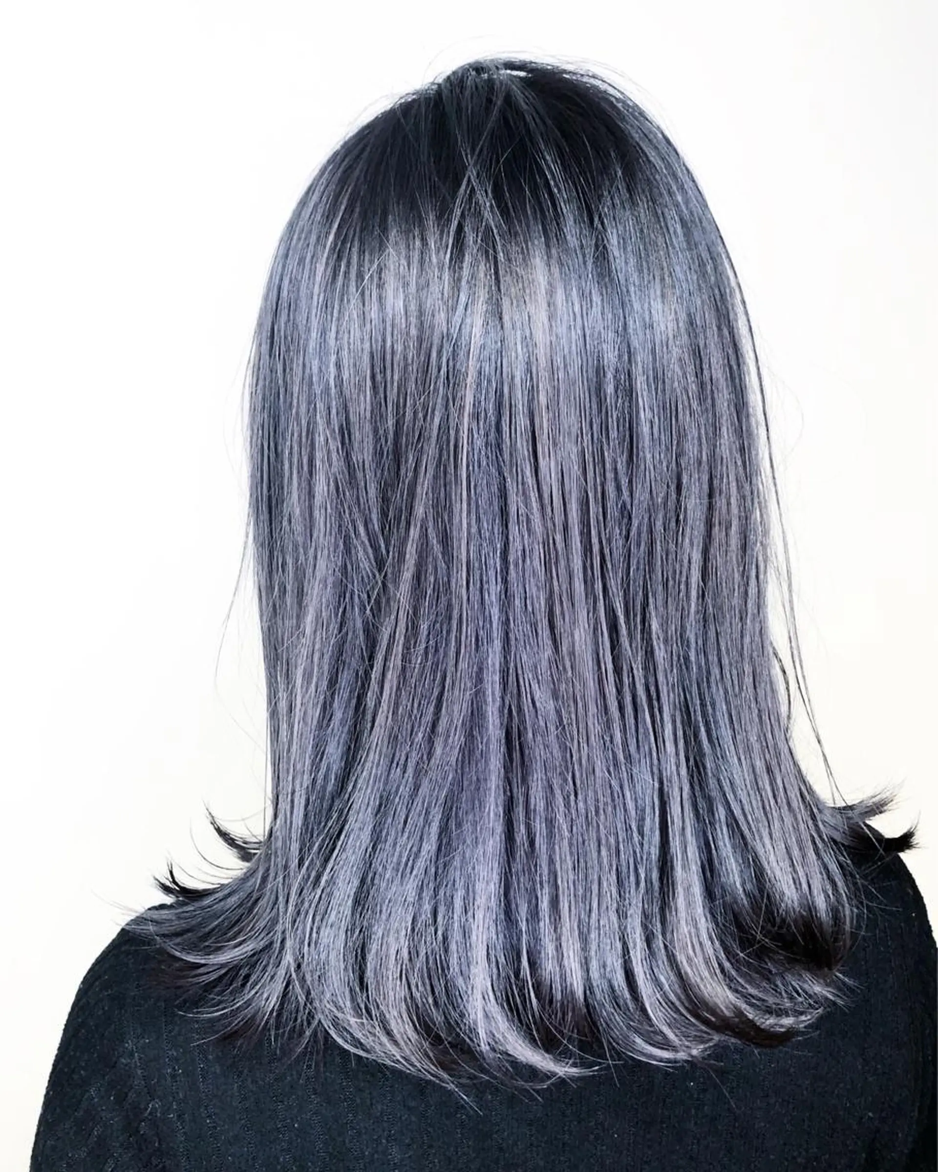 ミディアム カラー ブリーチ ケアブリーチ イルミナカラー パープルカラー メンズヘア特化 崎田 成人のヘアスタイル