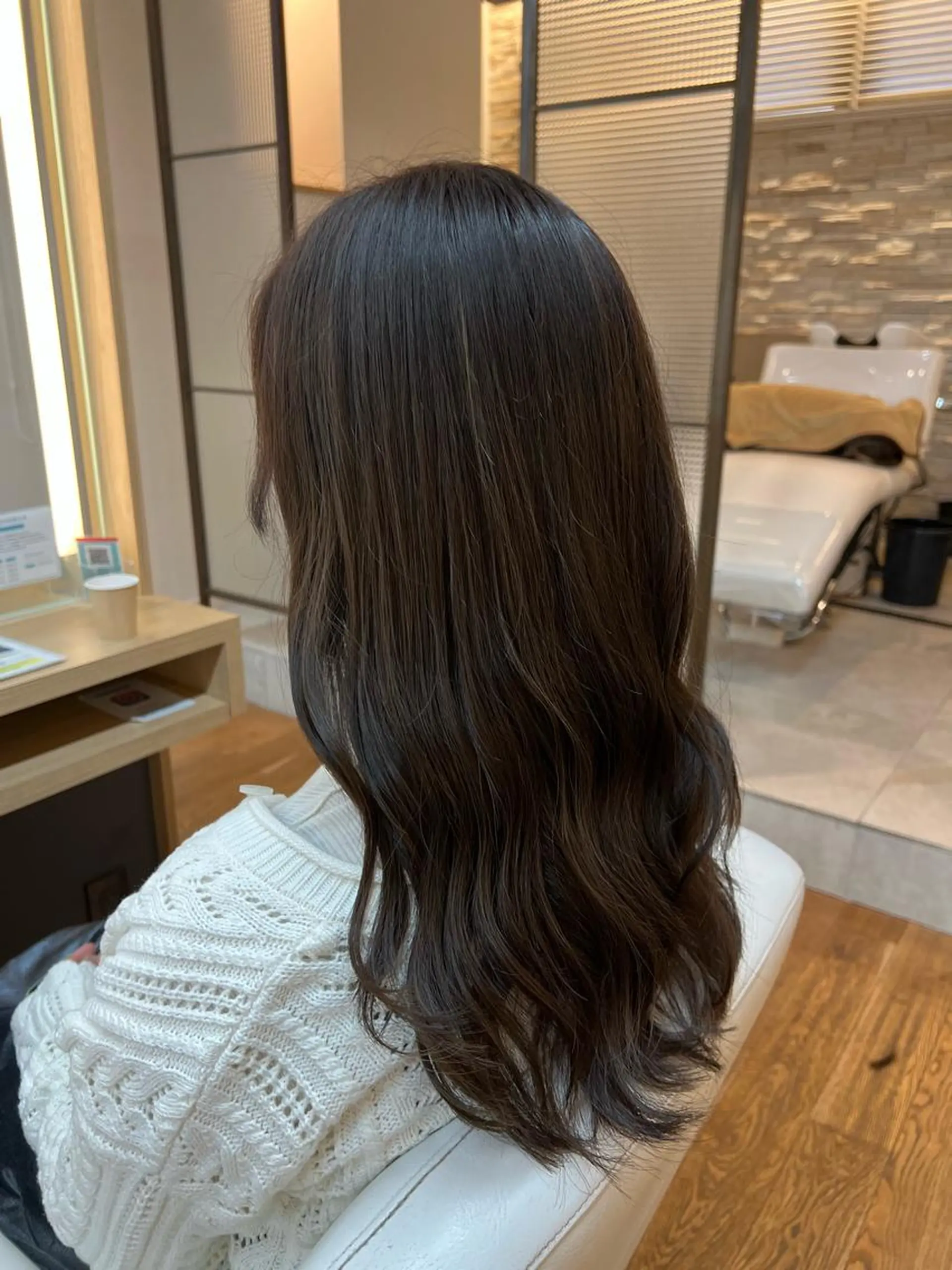 ロング カラー グレージュ オリーブグレージュ オリーブグレー 工藤 梨花のヘアスタイル