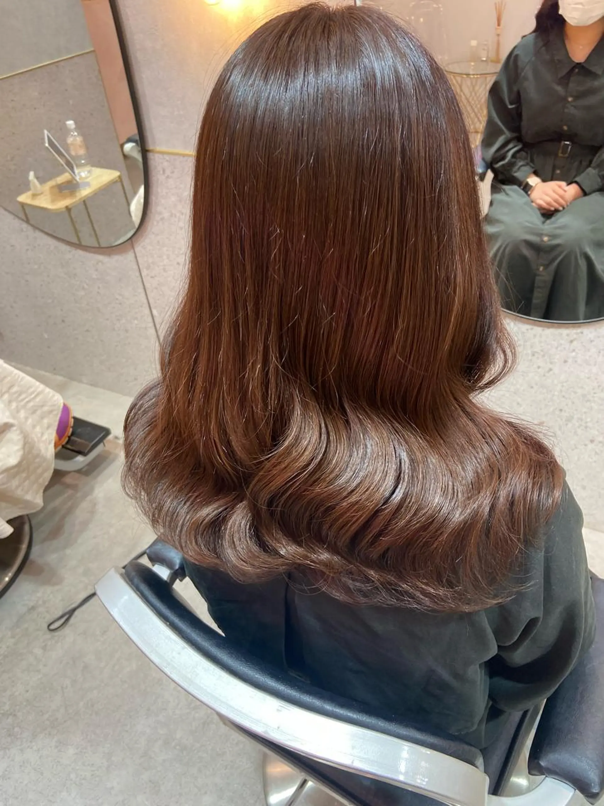 セミロング カラー ベージュカラー ブラウンカラー ココアベージュ ココアブラウン ミルクティーベージュ 新宿/韓国ヘア 中明度カラー/かやのヘアスタイル