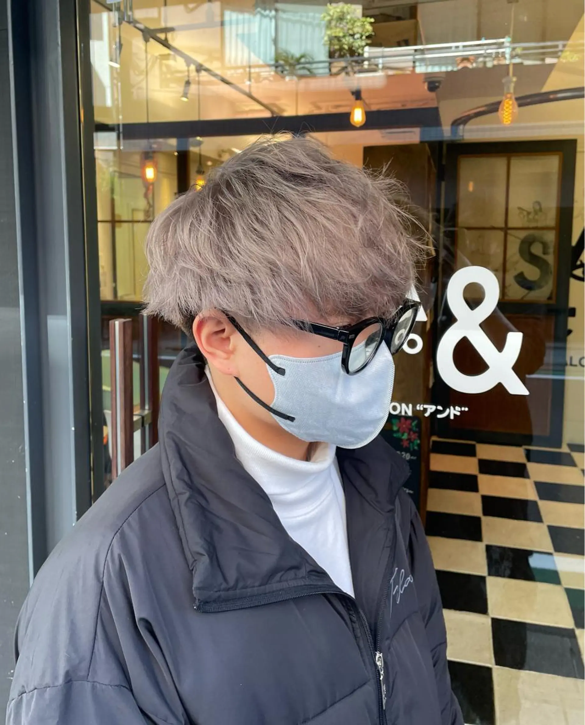 カラー メンズ メンズブリーチ ベージュカラー ブリーチ ホワイトベージュ カット ヘアカラー ✨再現性美容師✨ 川上拓真のヘアスタイル