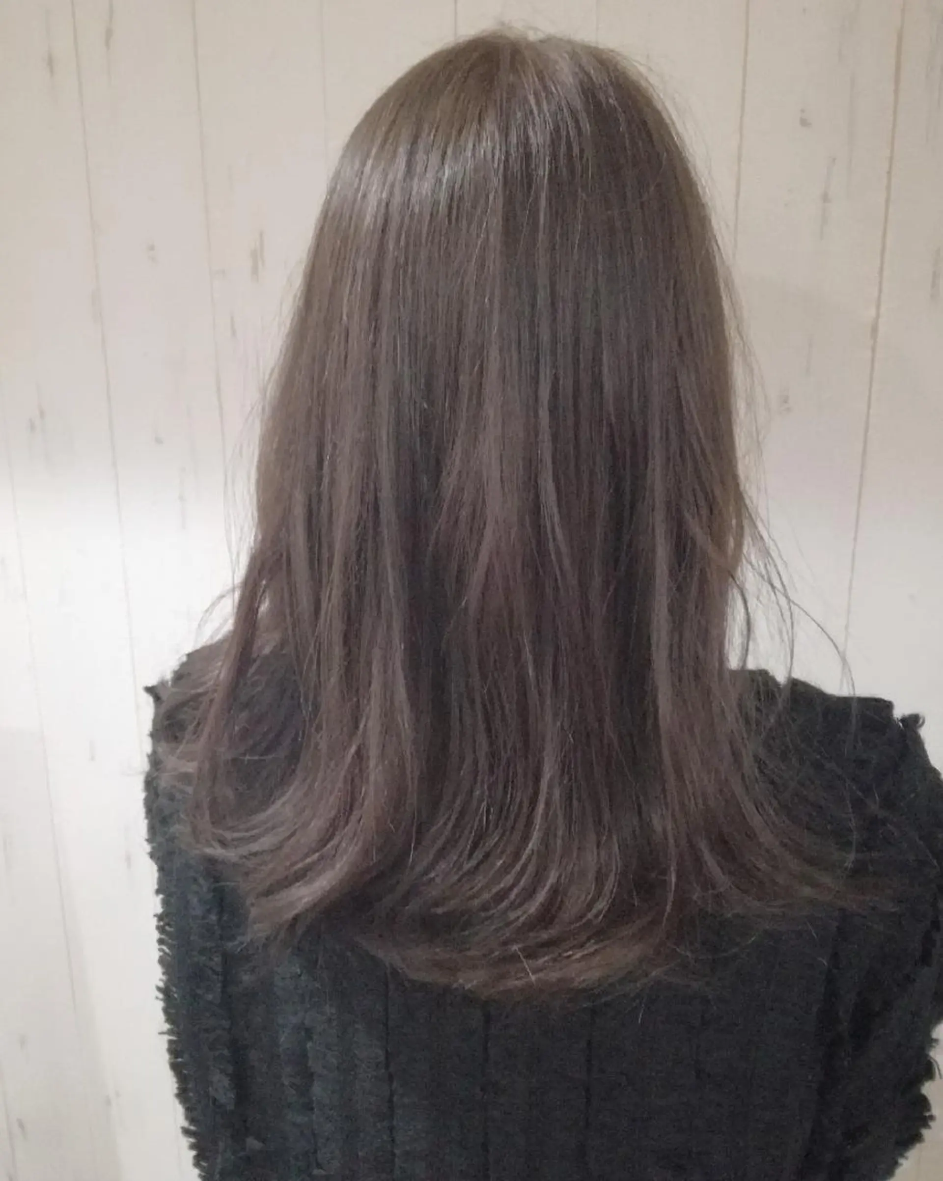 カラー ミディアム アッシュ ピンクカラー ピンクアッシュ 西川 敏夫のヘアスタイル