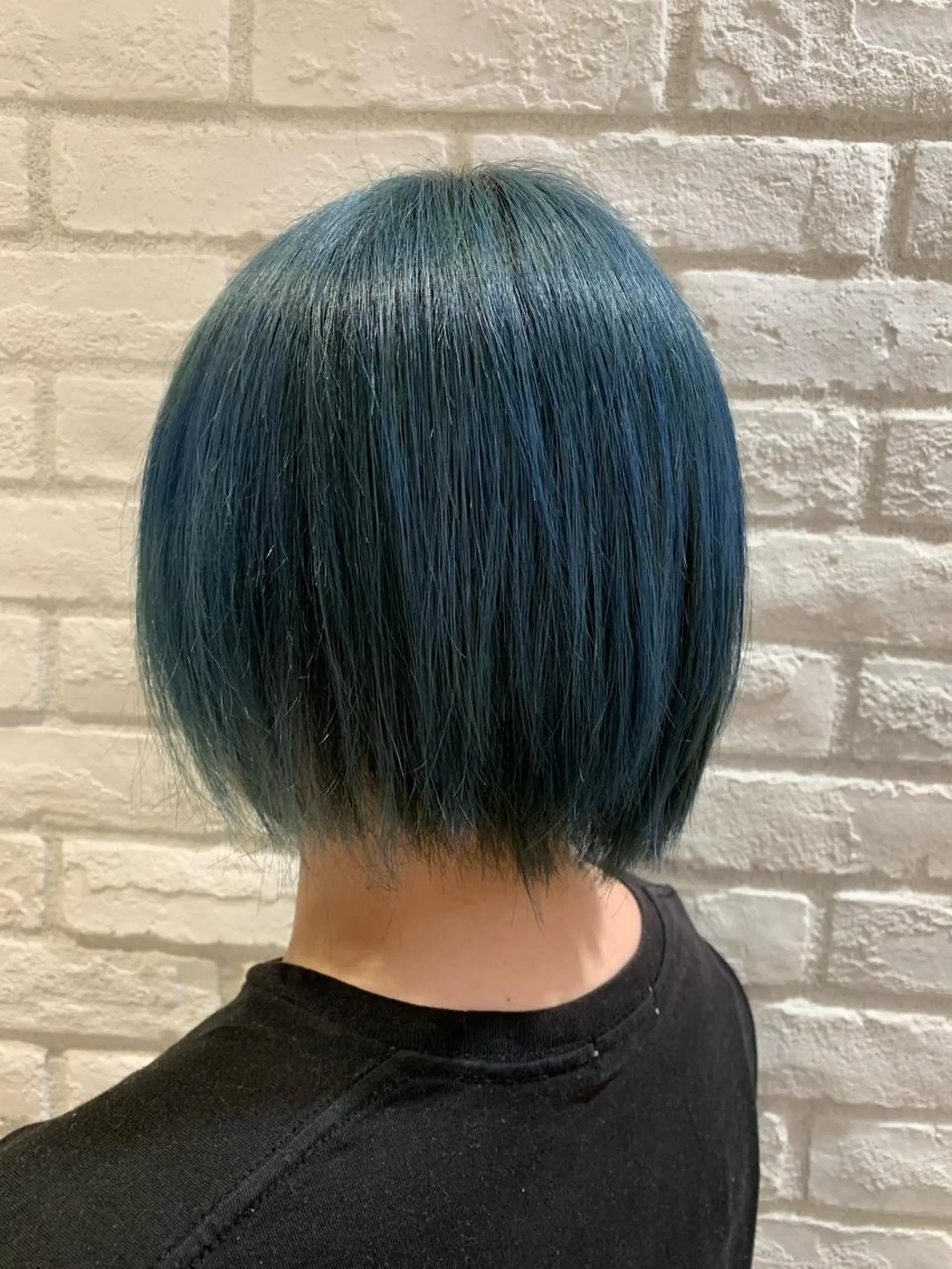 ショート カラー ブルーカラー S-TAGE喜連瓜破所属・S-TAGE Anna.Hのヘアスタイル