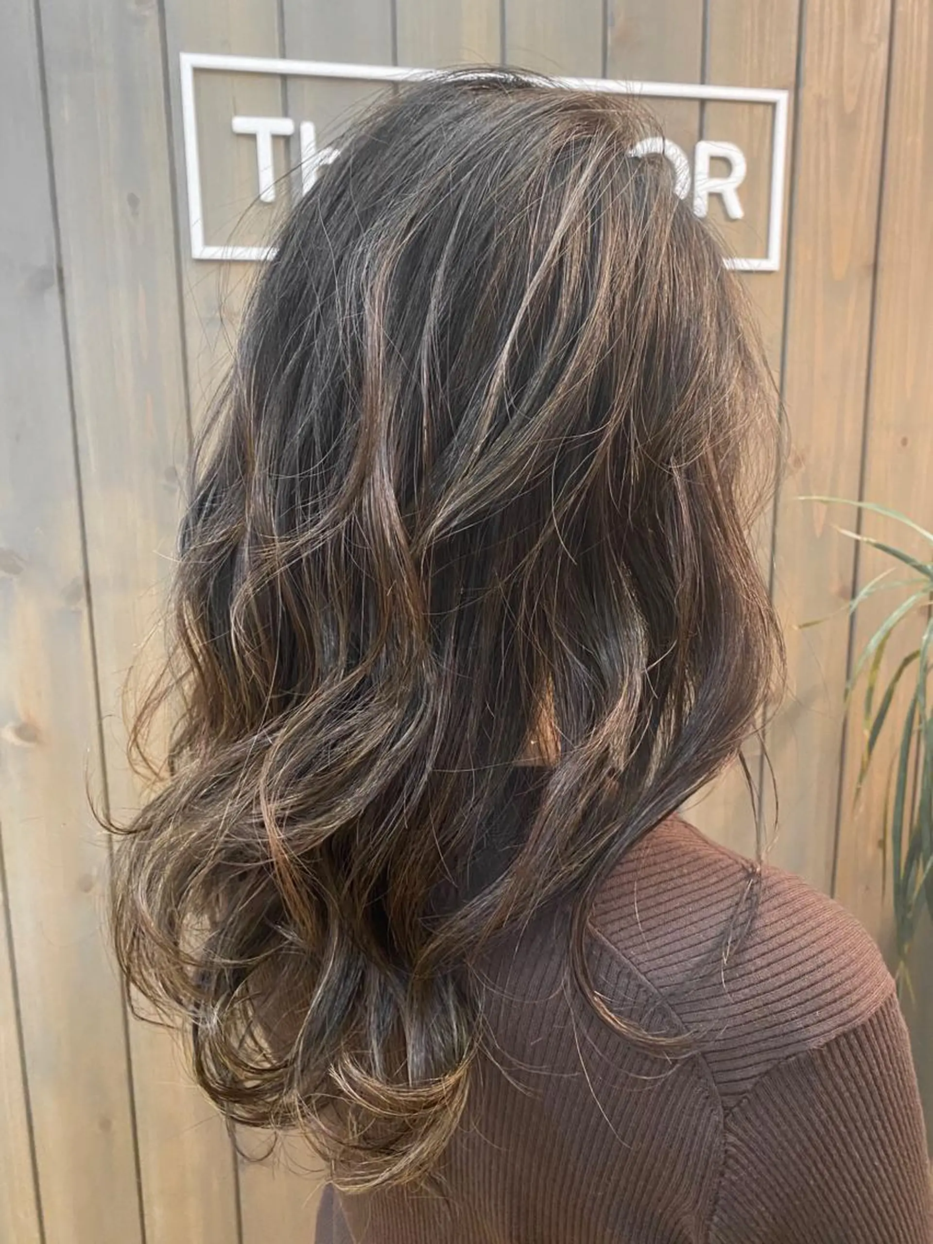 ミディアム カラー パーマ ベージュカラー ブリーチ グレージュ ハイライトカラー ハイライト ナガミネアリサ/ 学芸大学/海外ヘアのヘアスタイル