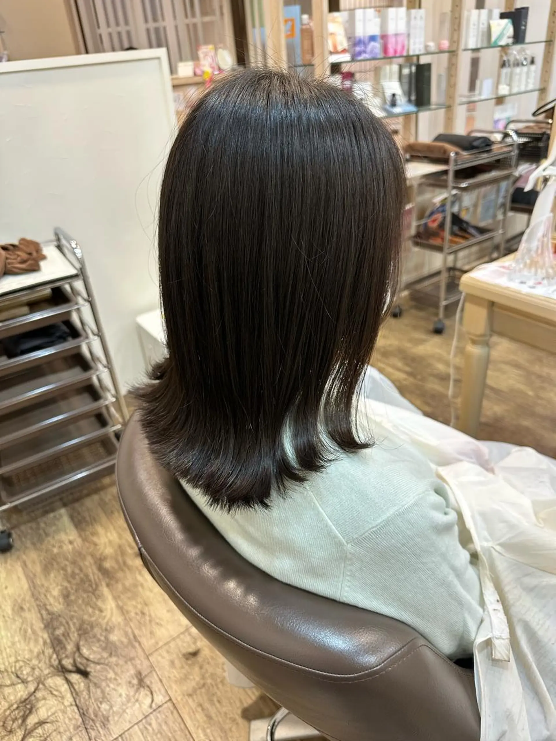 セミロング 杉田 花乃のヘアスタイル