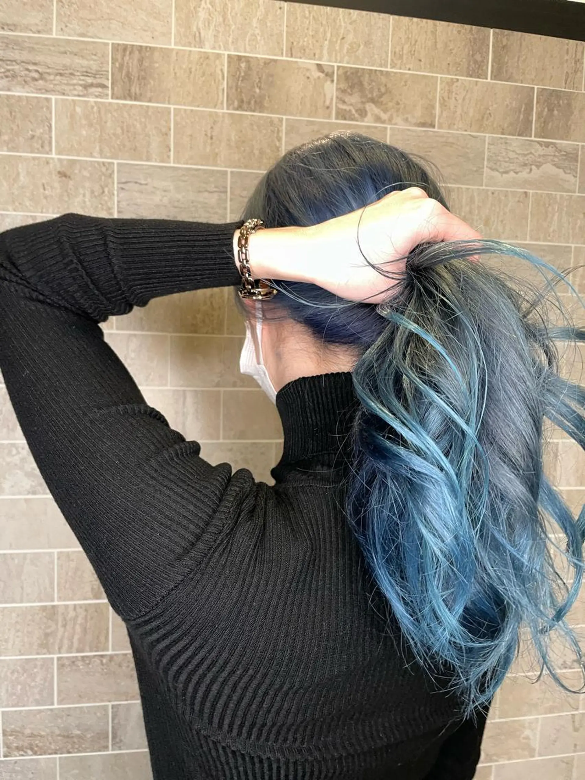 セミロング ヘアカラー トリートメント ブリーチ毛矯正.髪質 改善.髪にドラマをのヘアスタイル