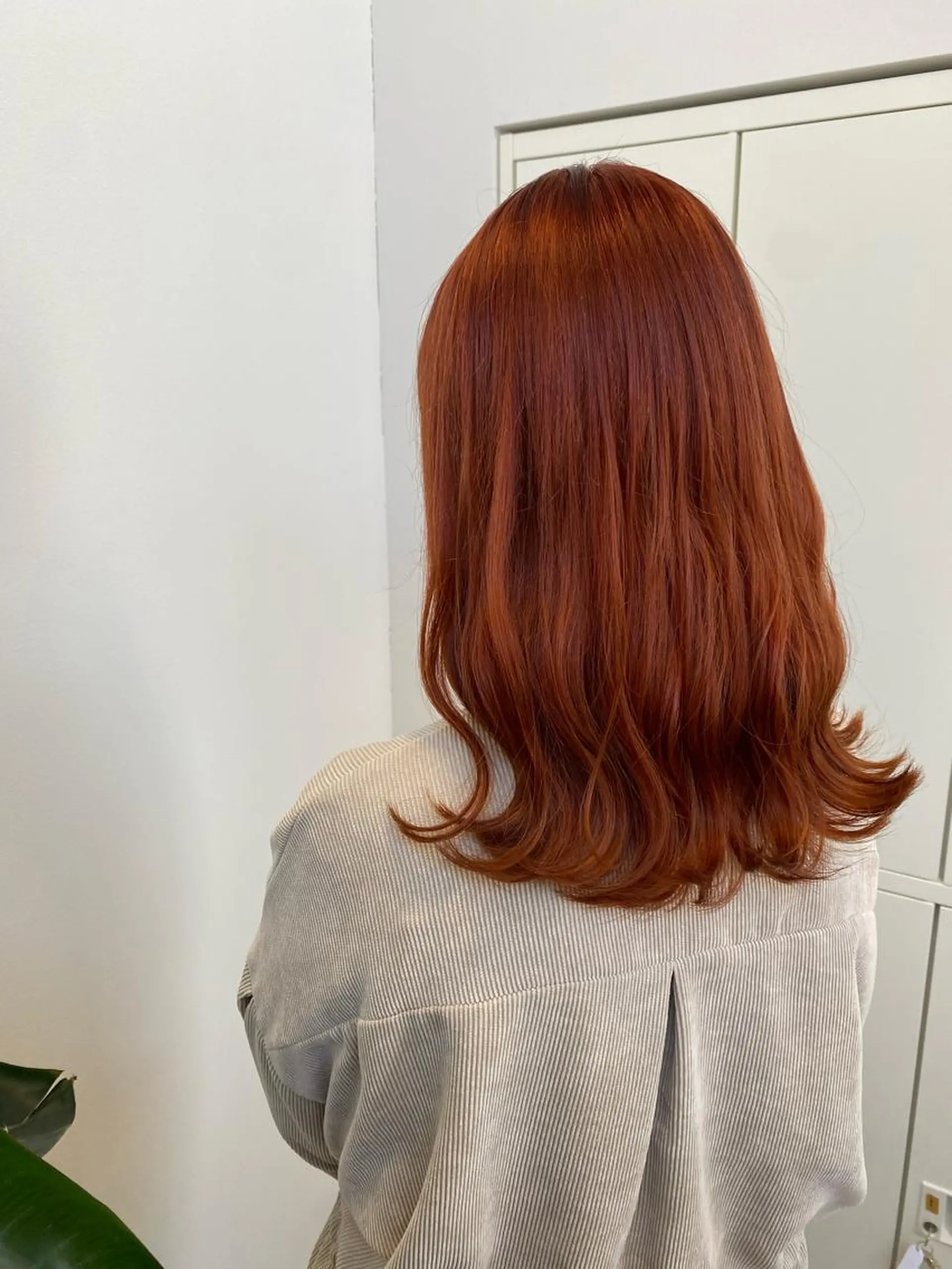 セミロング 藤野 凪沙のヘアスタイル