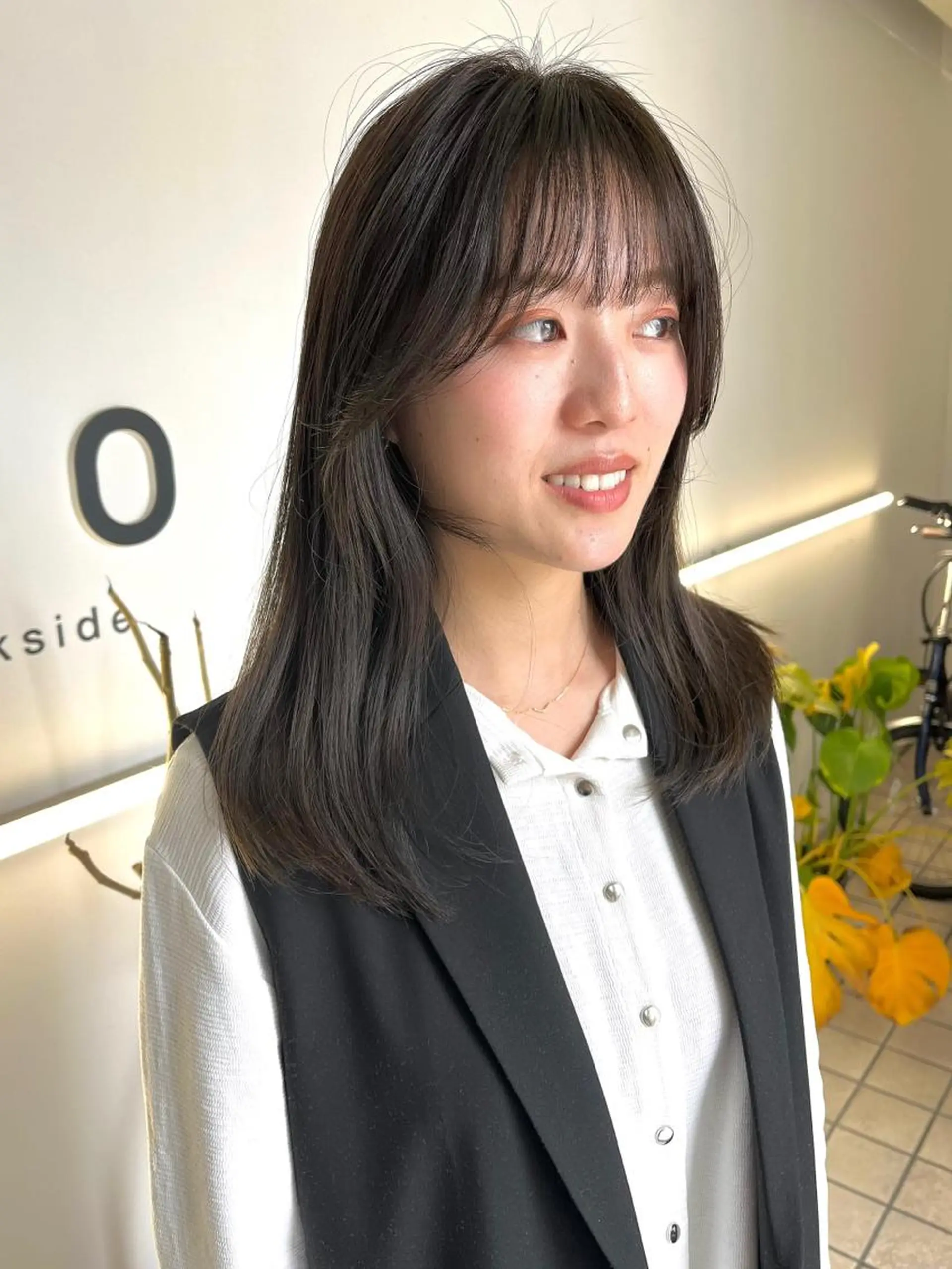 ミディアム カラー ヘアアレンジ カット 🫧umu.🫧韓国 /レイヤー/ハッシュのヘアスタイル