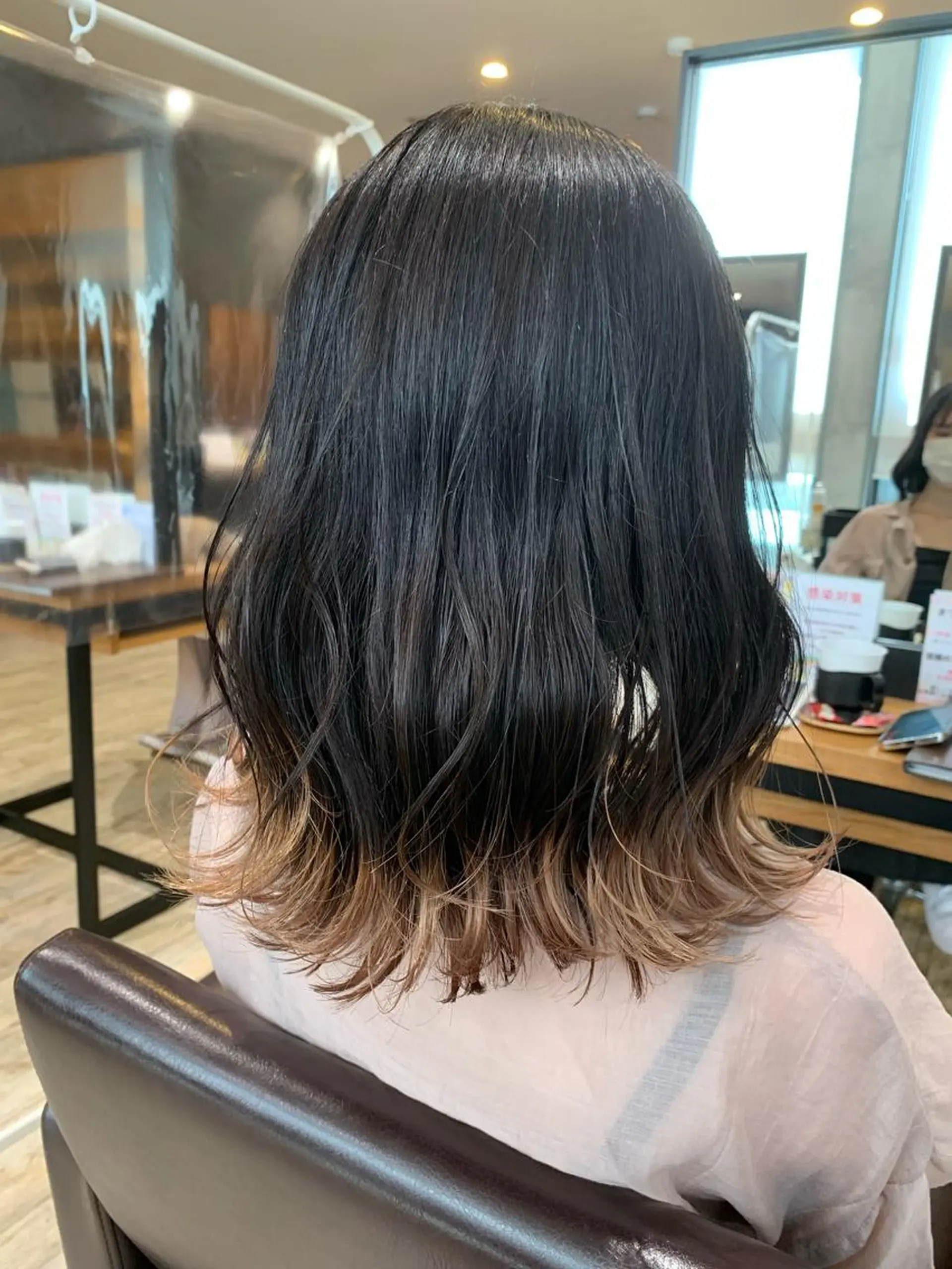 ミディアム レイヤーカット TAIKIのヘアスタイル