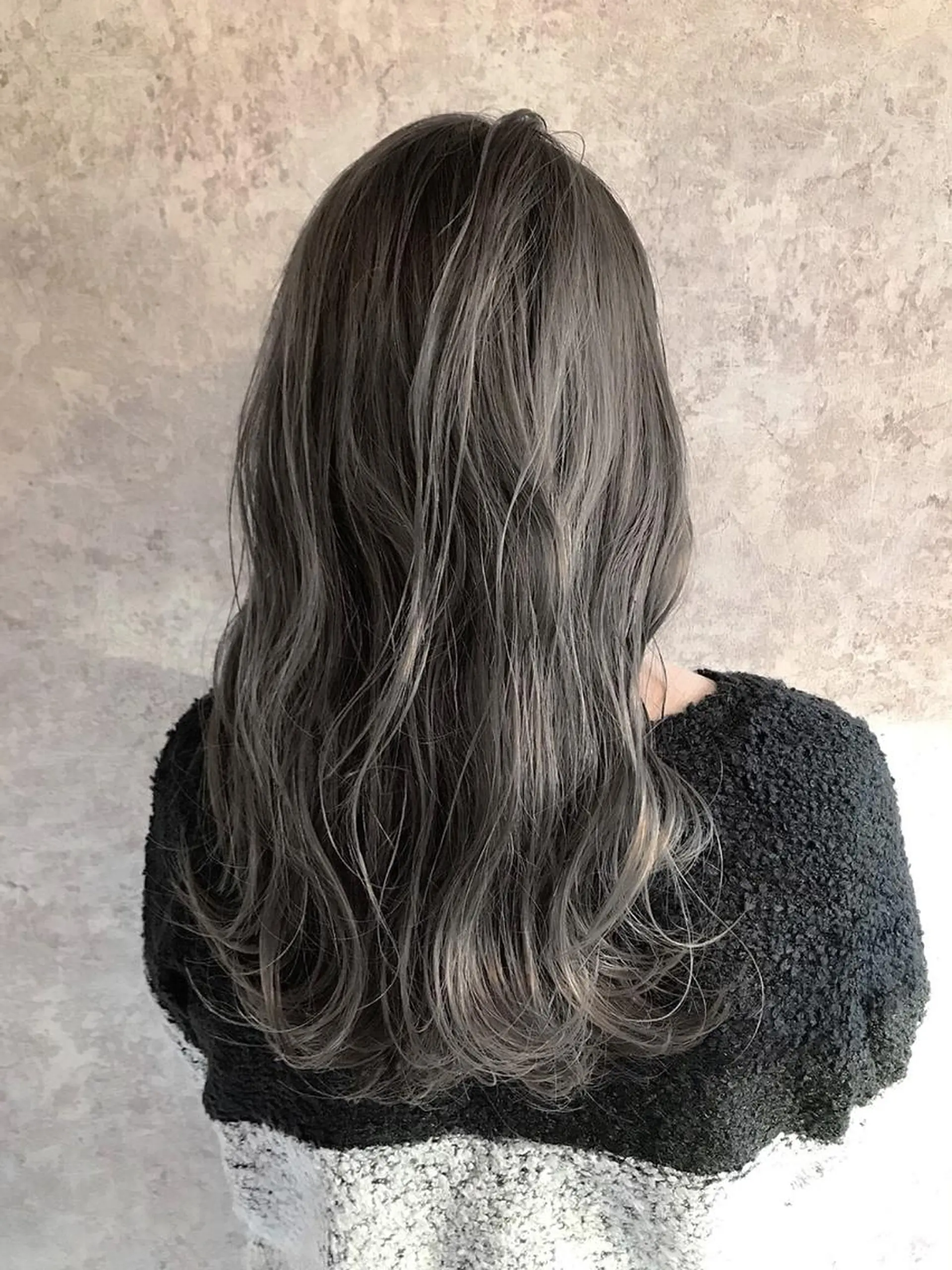 ロング カラー patou 烏丸所属・レイヤーカット 早崎太生のヘアスタイル