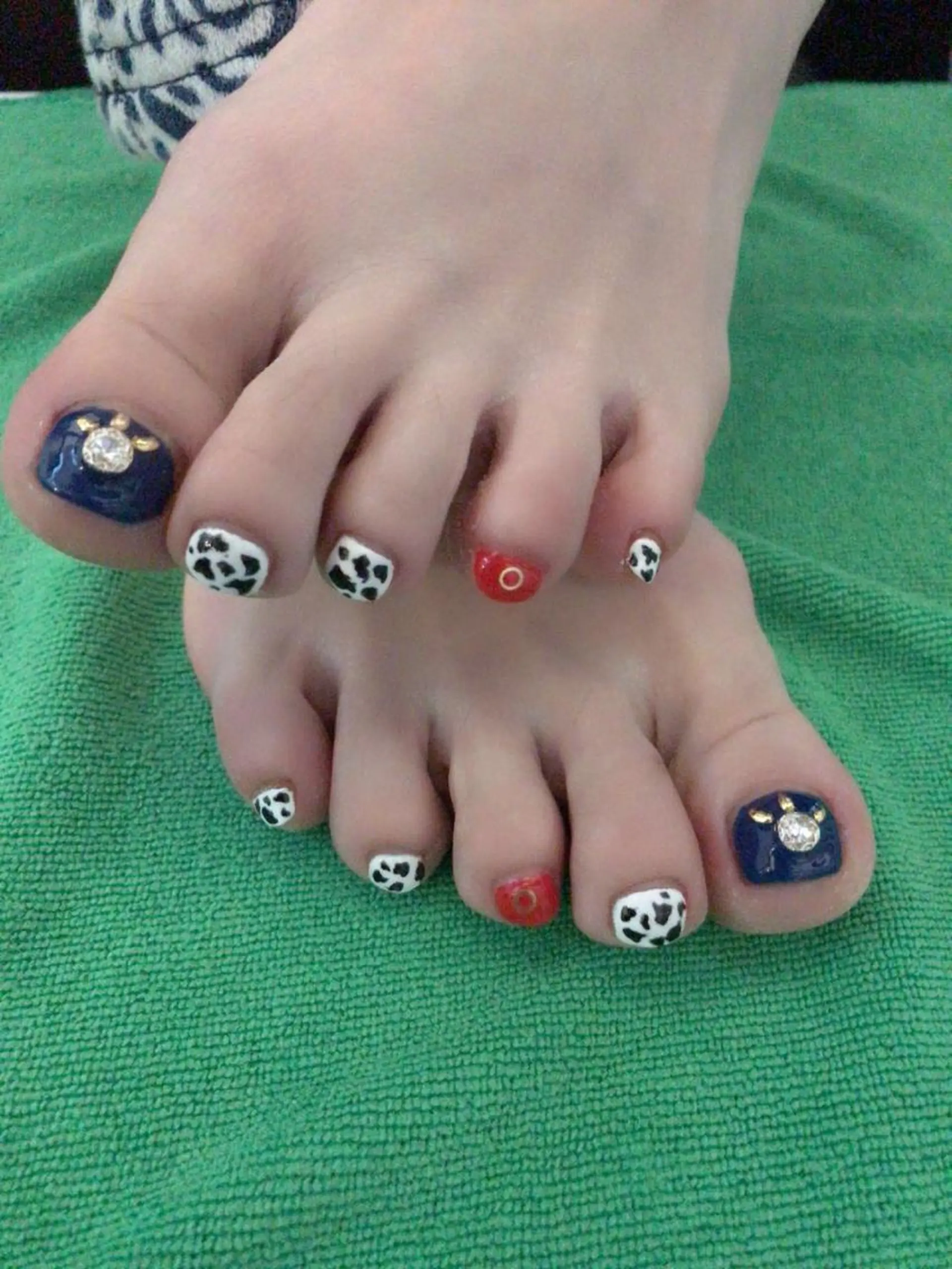 ネイル モナンジュ マツパ・眉毛専門のマツエク・マツパデザイン