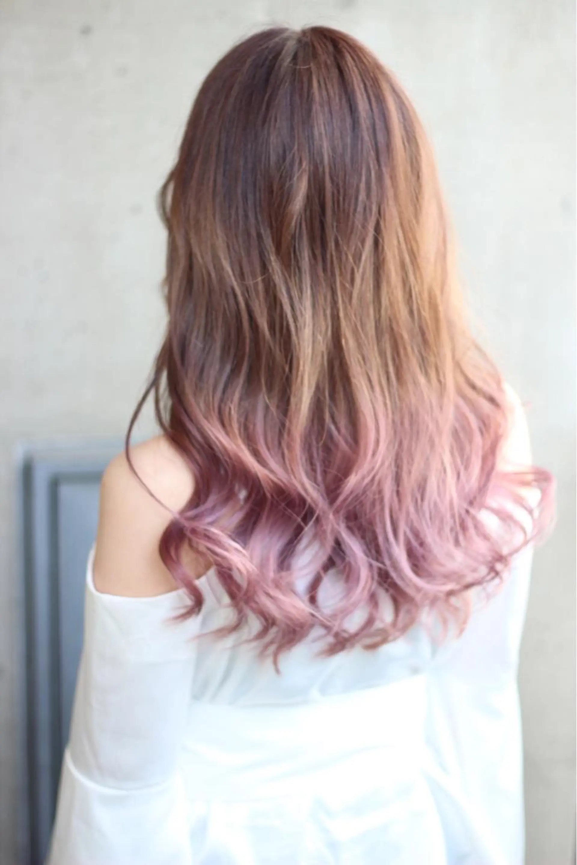 ロング カラー パーマ ヘアアレンジ グラデーションカラー ピンクカラー カット ヘアカラー トリートメント 成松 勇治のヘアスタイル