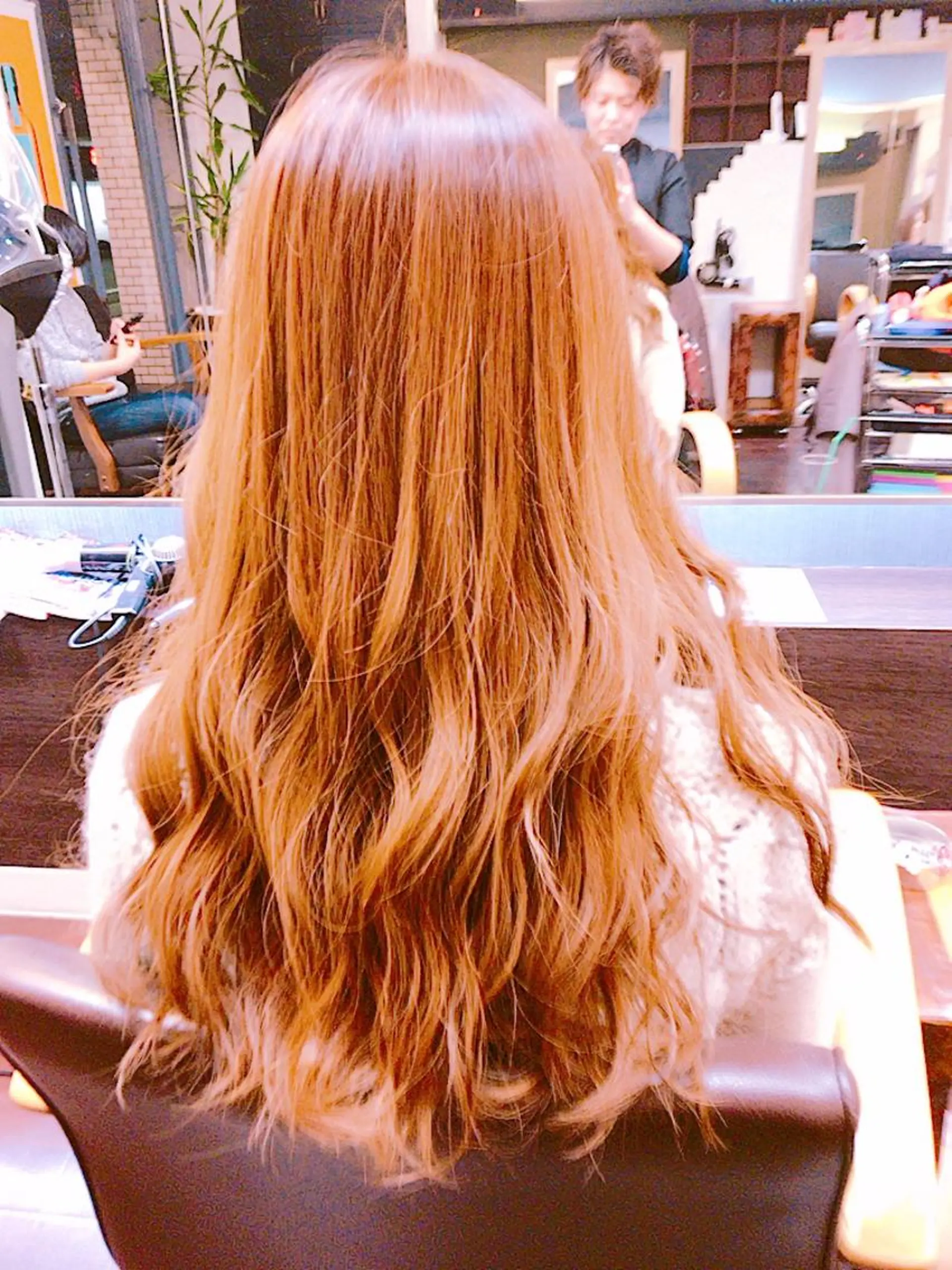 ロング 前之園 ひかるのヘアスタイル