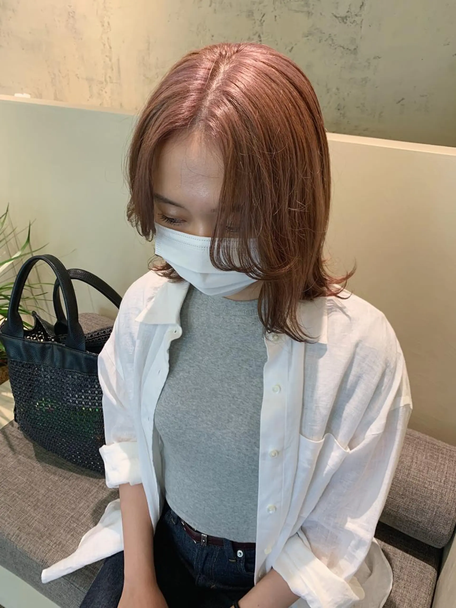 ミディアム カラー ベージュカラー ブリーチ ピンクカラー ヘアカラー yupi🐈‍⬛ レイヤー/パーマのヘアスタイル