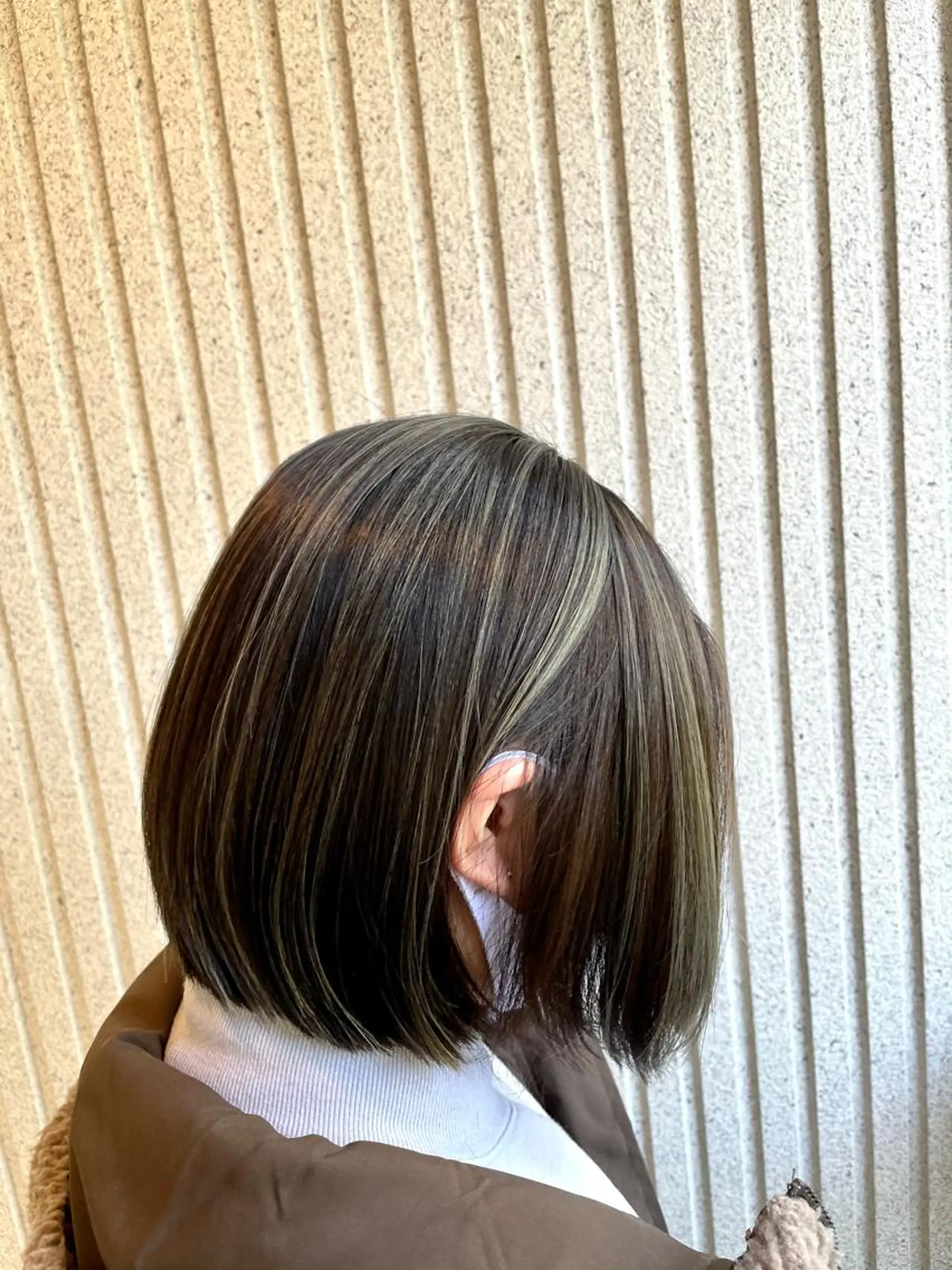 ショート カラー 切りっぱなしボブ ハイライトカラー ボブ ハイライト 💚透明感カラー💚 ♻️本間♻️のヘアスタイル