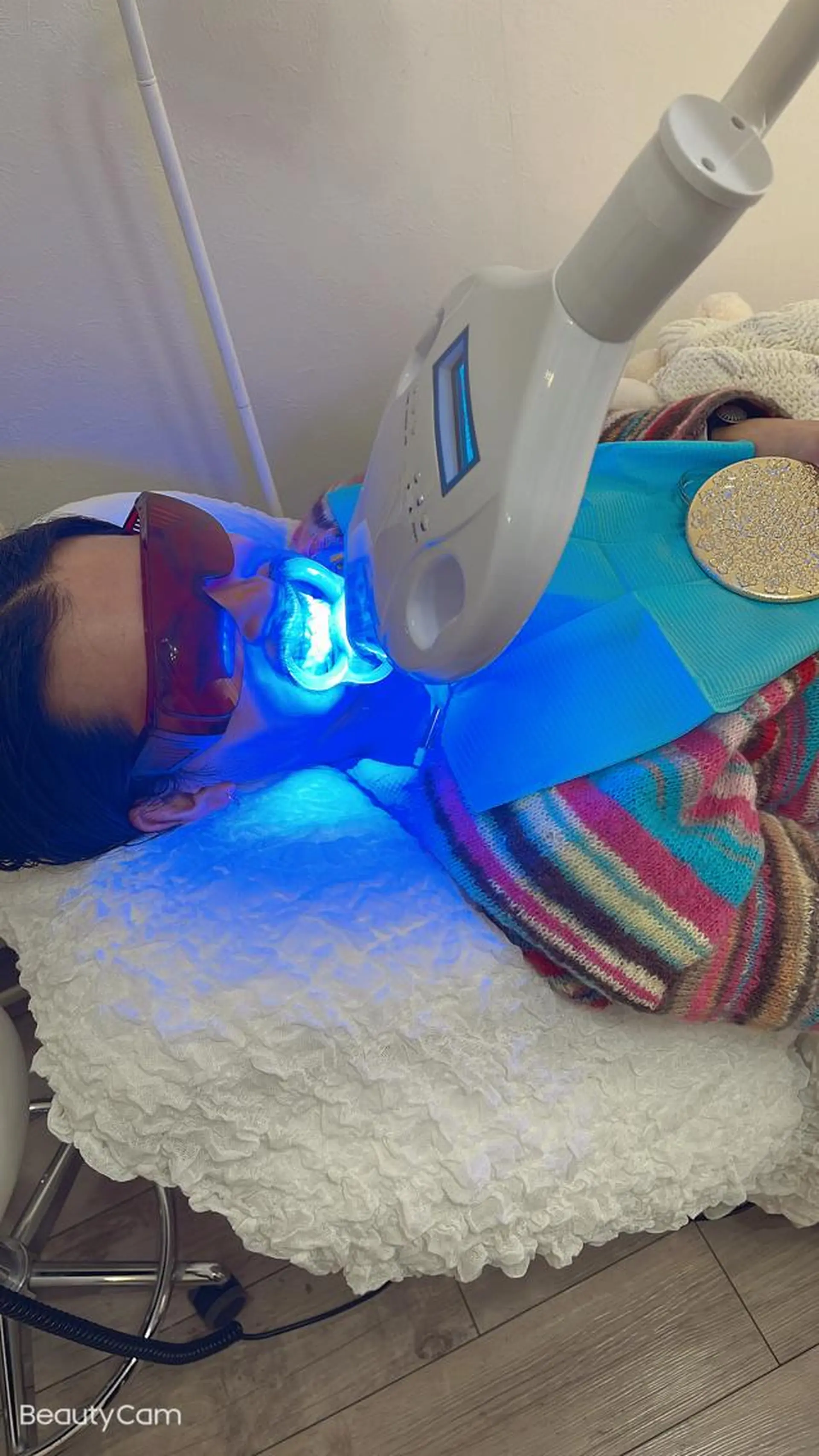 アモロッソ所属・アモロッソ 🐻Miiのマツエク・マツパデザイン