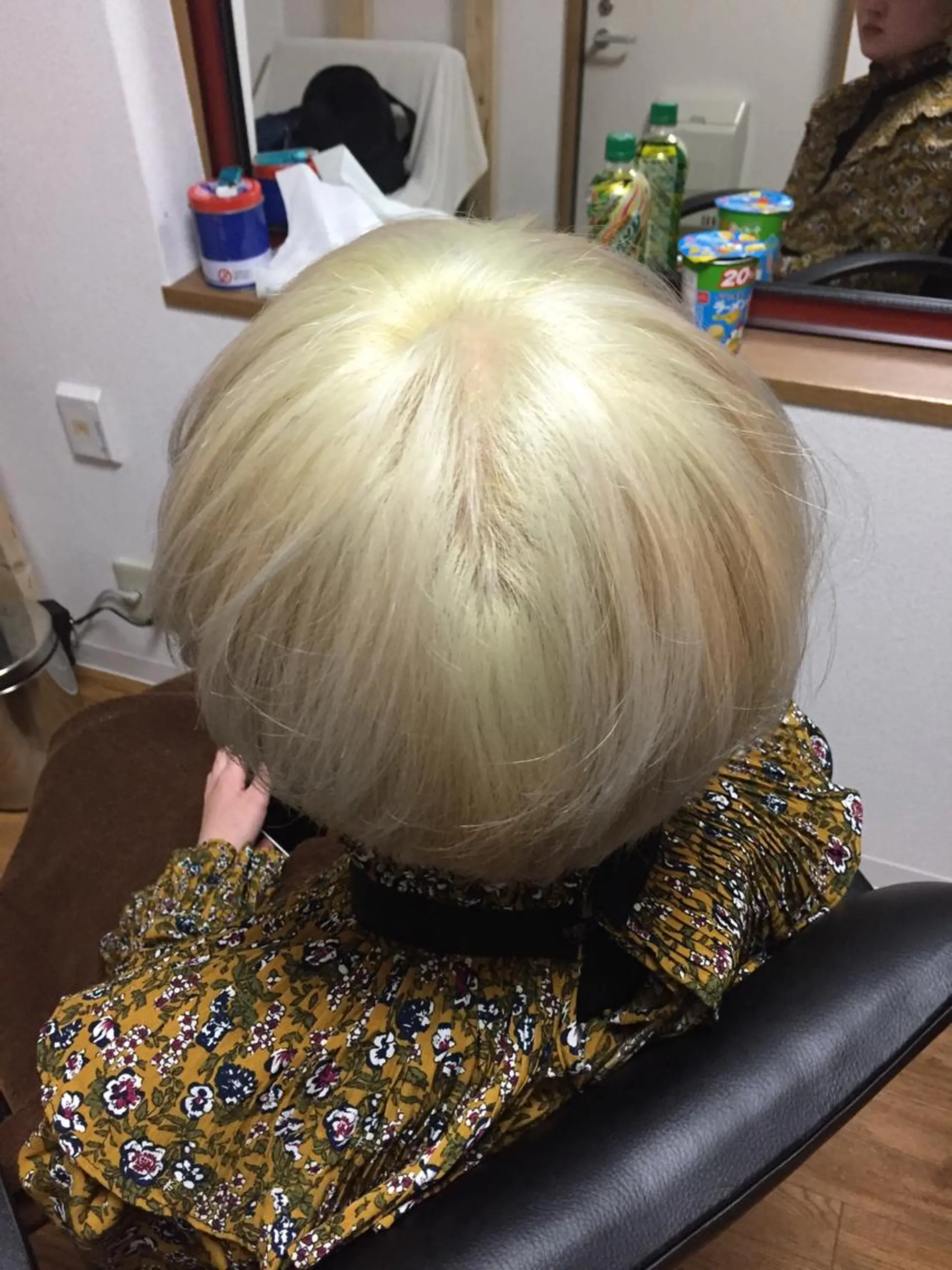 ショート カラー ブリーチ ピンクカラー ローズカラー じょん 。のヘアスタイル