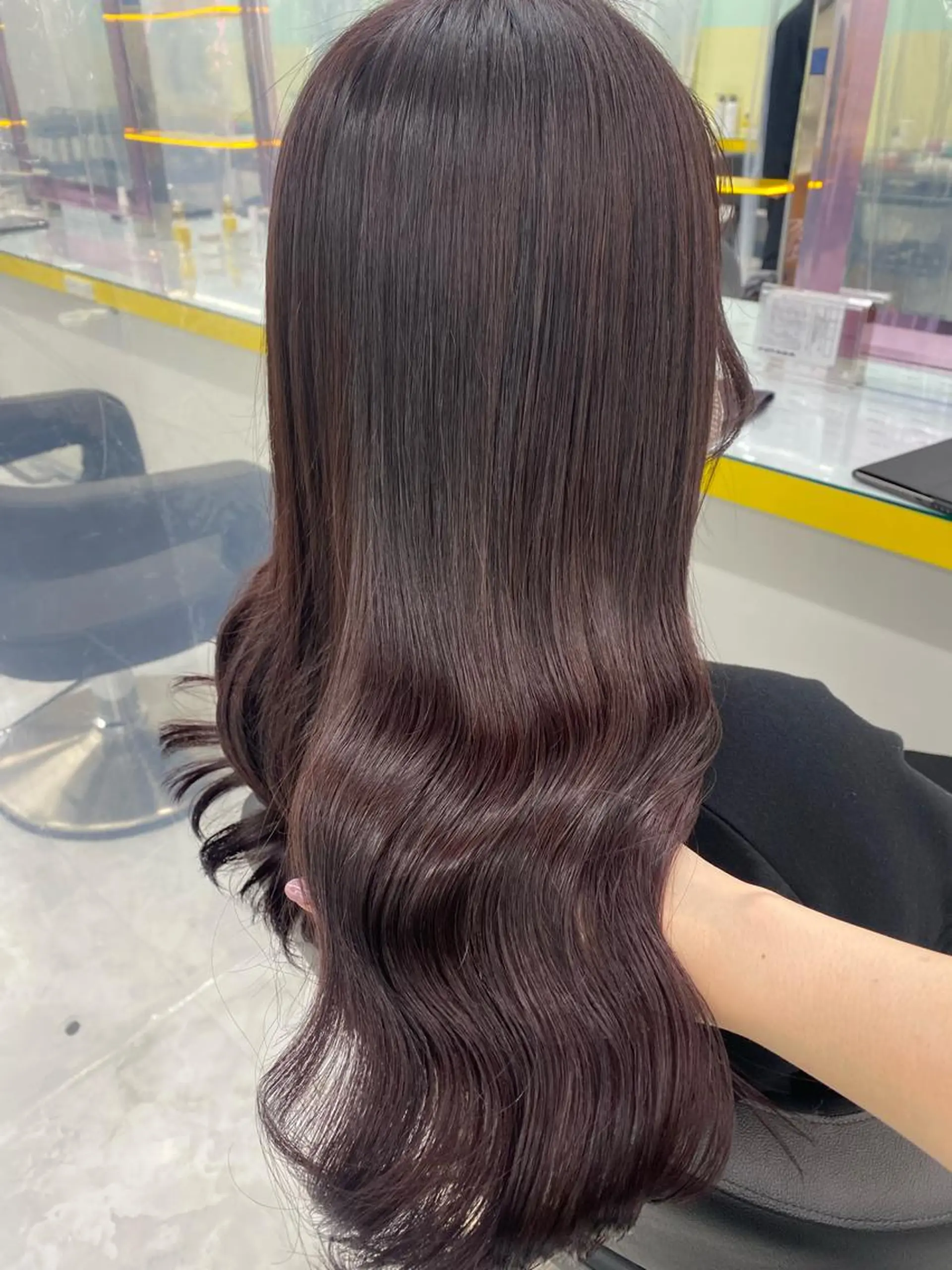 セミロング カラー パーマ ヘアアレンジ メンズ キッズ ネイル マツエク・マツパ アイブロウ ヘアカラー トリートメント ヘッドスパ ヘアセット linette所属・🐩推し活🐩 FUTABA🍒のヘアスタイル