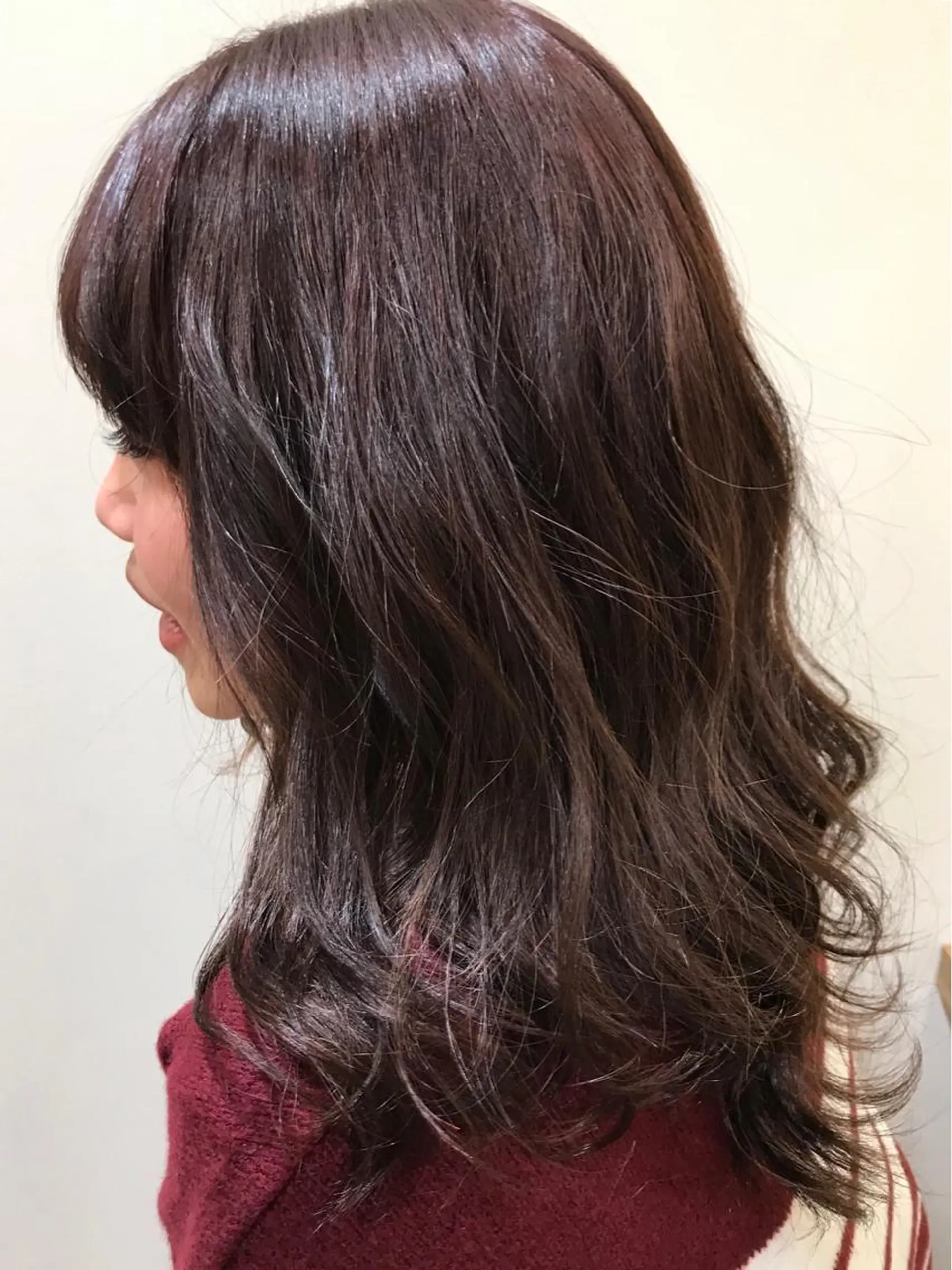 ミディアム カラー パーマ 🍋透け感カラー🍃 オリーブ🍐Kahoのヘアスタイル